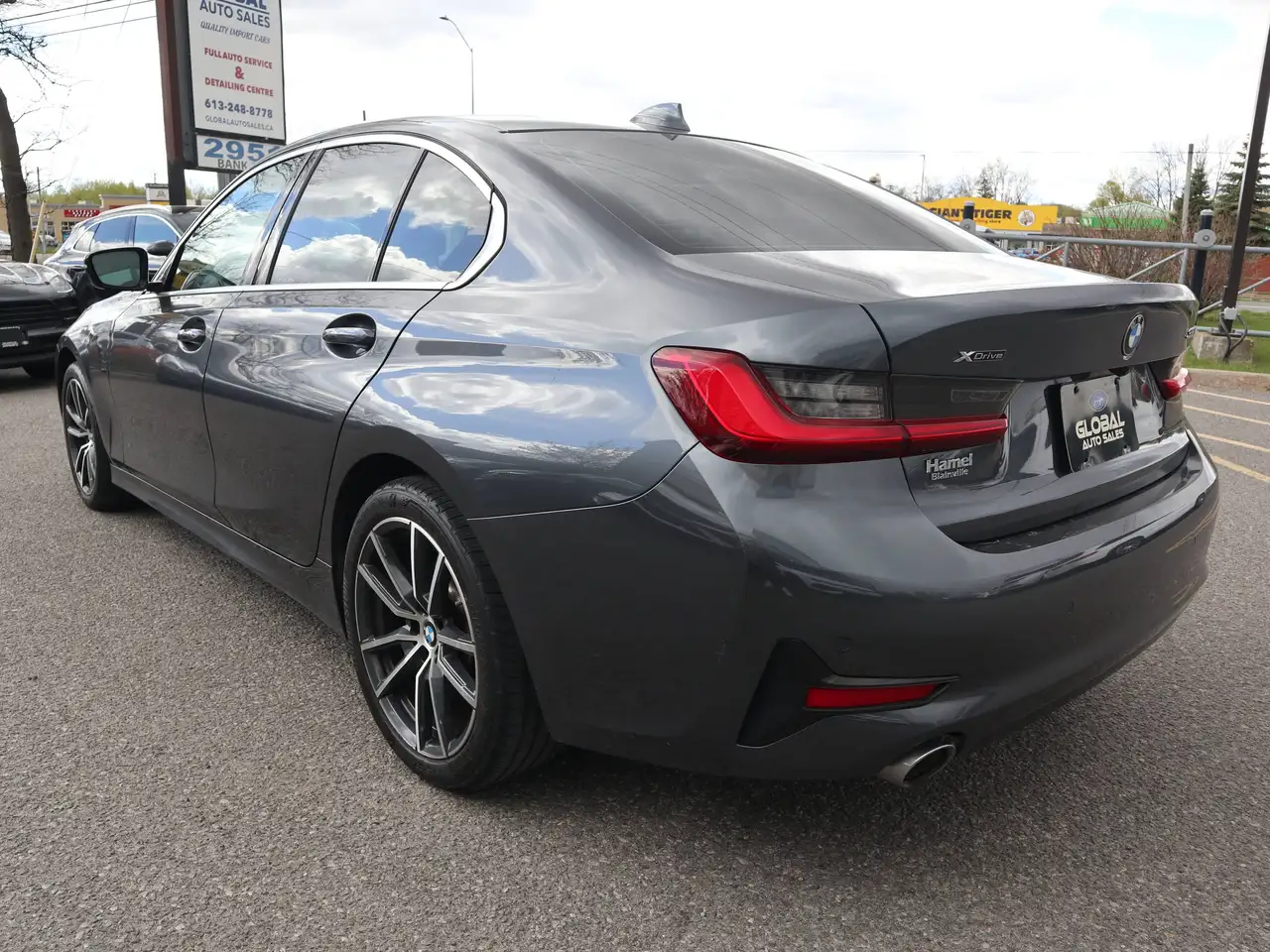 BMW 3 Series снимка BMW 3 Series