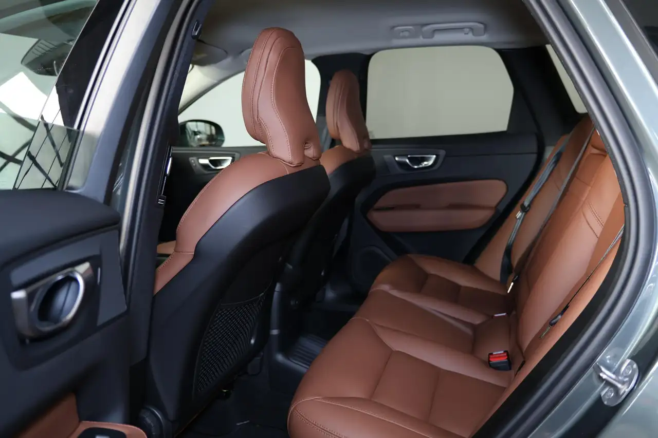 Volvo XC60 2026 — фото 14