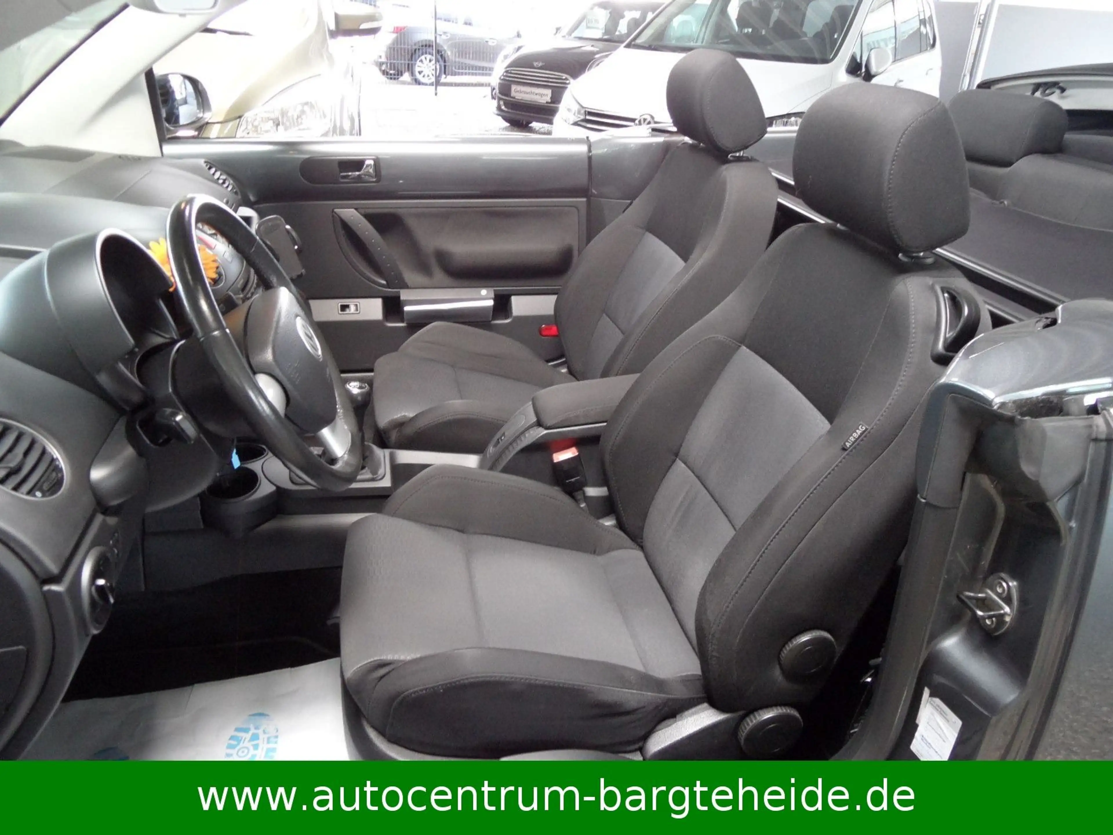 Volkswagen New Beetle Cabriolet 1.6 nur 63.Tkm-2.HD-KLIMA — photo 15