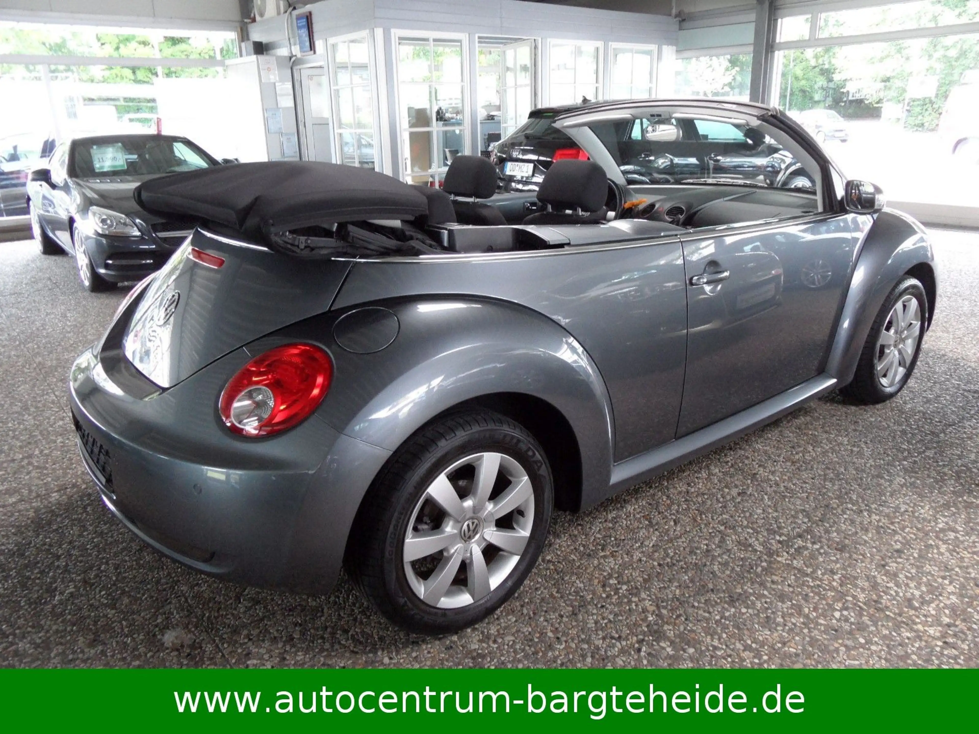 Volkswagen New Beetle Cabriolet 1.6 nur 63.Tkm-2.HD-KLIMA