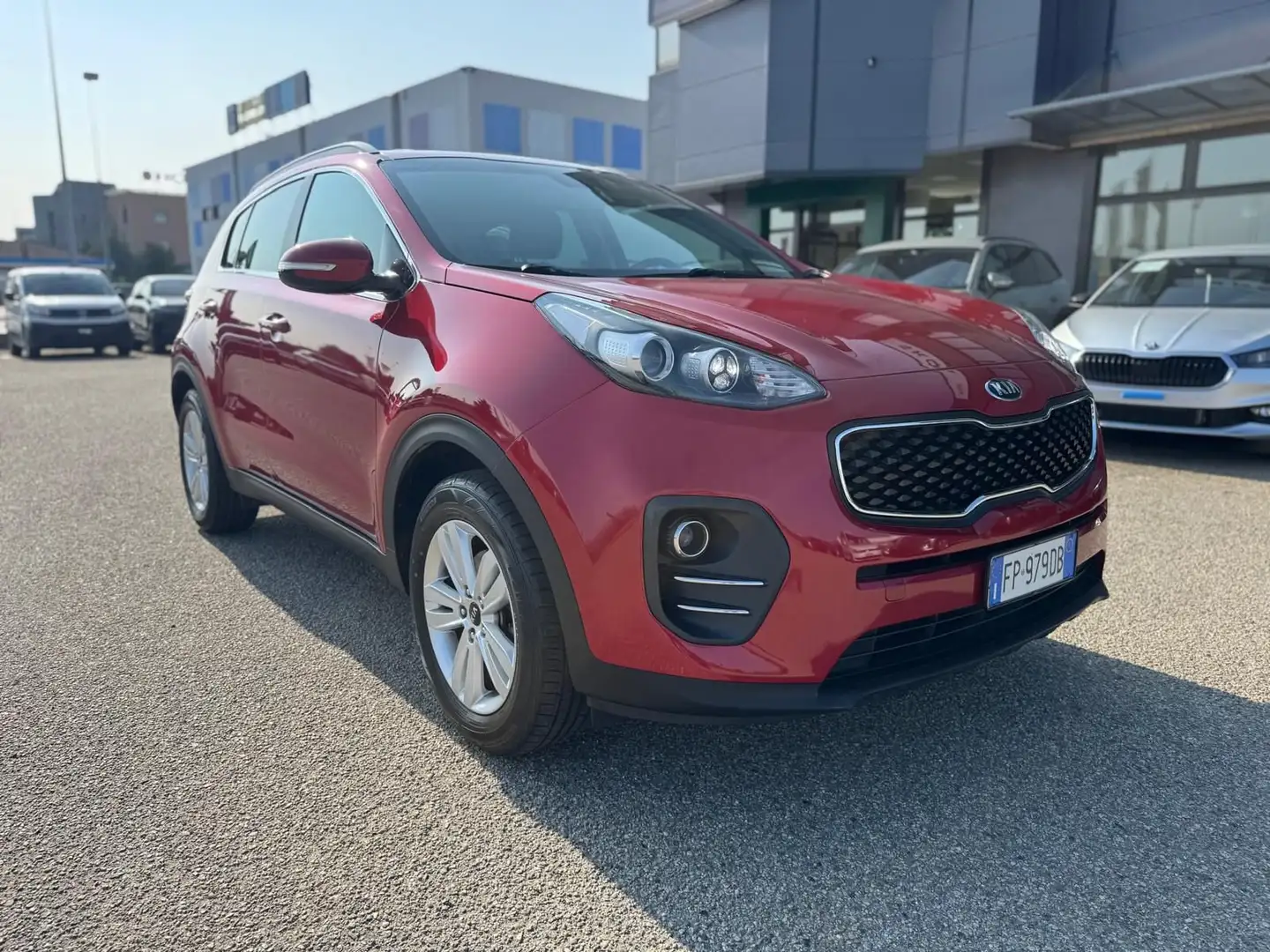 Kia Sportage 1.6 GDI 2WD Cool Rouge - 2