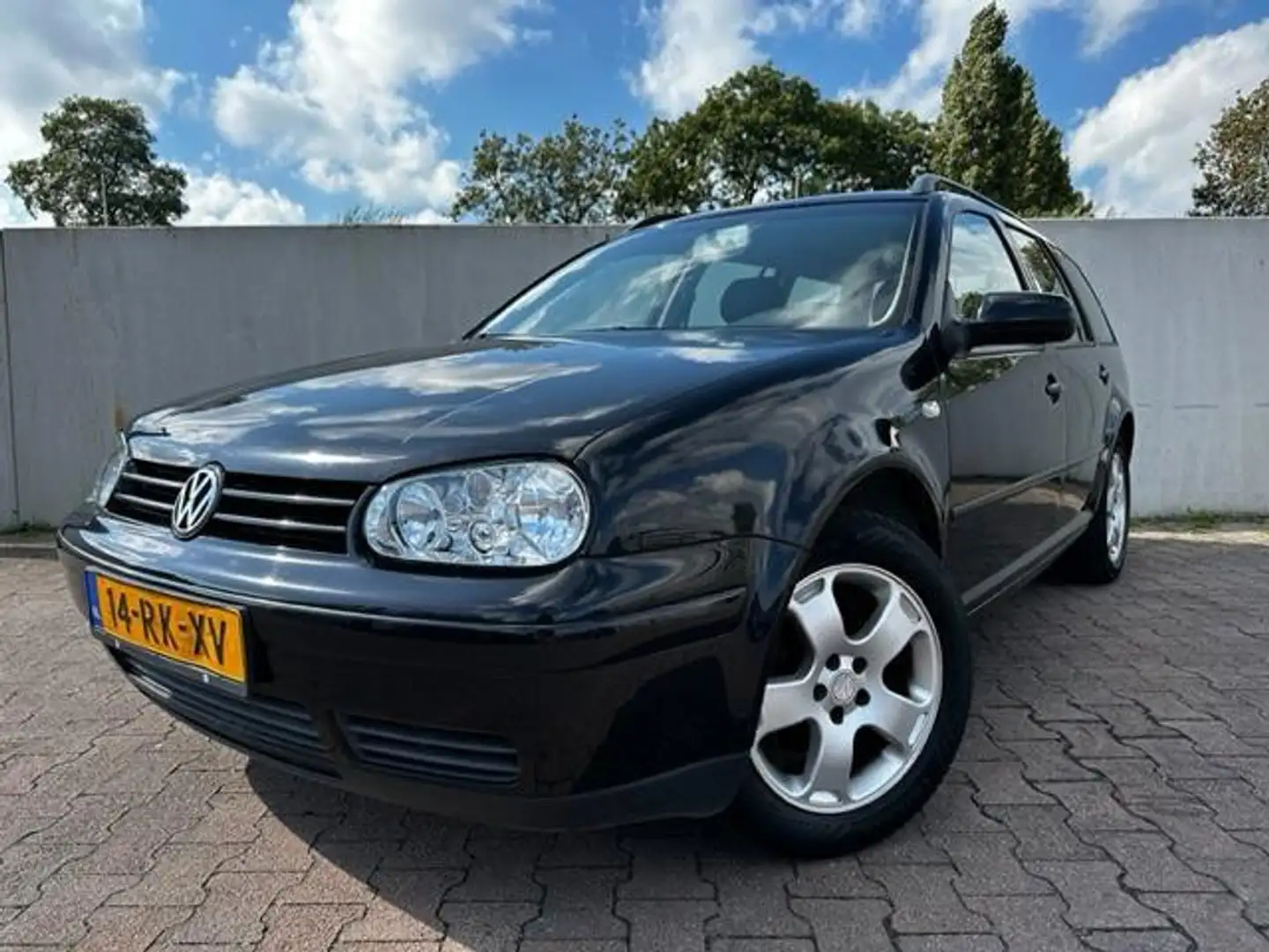 Volkswagen Golf Variant 1.6-16V FSI Turijn Comfort/CLIMA/APK 05-2024/CRUIS Zwart - 1