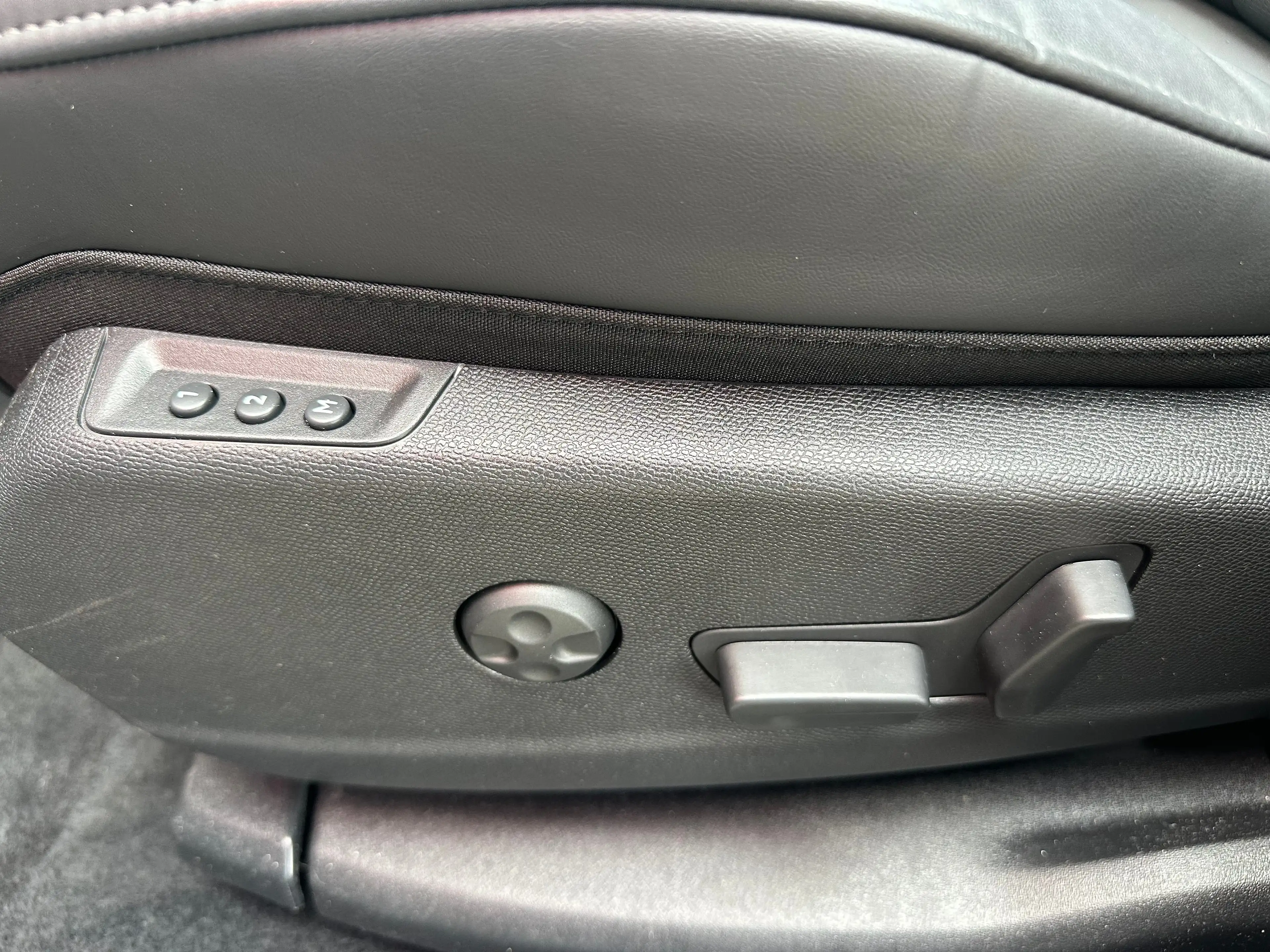 DS Automobiles DS 7 1.6 PHEV 300 4x4 Etoile | Achterbank in delen neer — photo 22