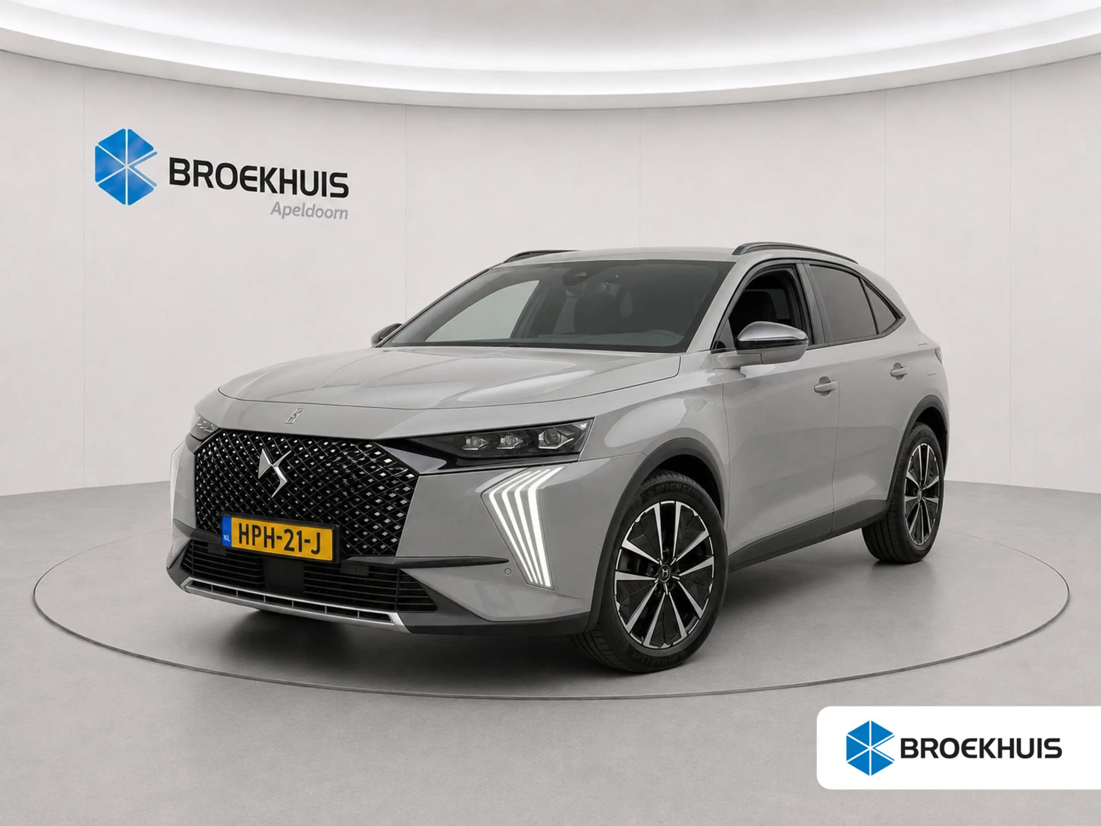 DS Automobiles DS 7 1.6 PHEV 300 4x4 Etoile | Achterbank in delen neer
