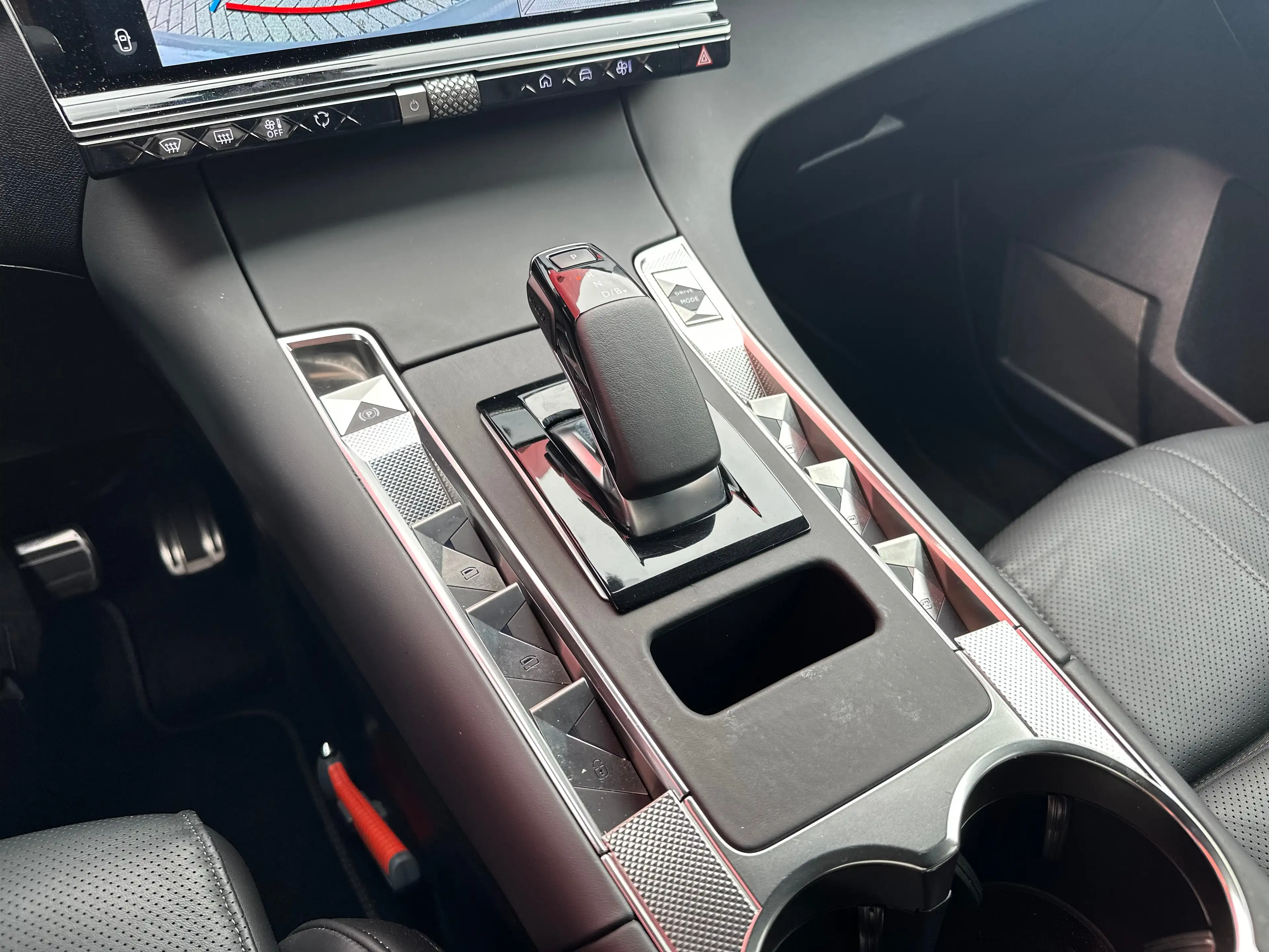 DS Automobiles DS 7 1.6 PHEV 300 4x4 Etoile | Achterbank in delen neer — photo 42