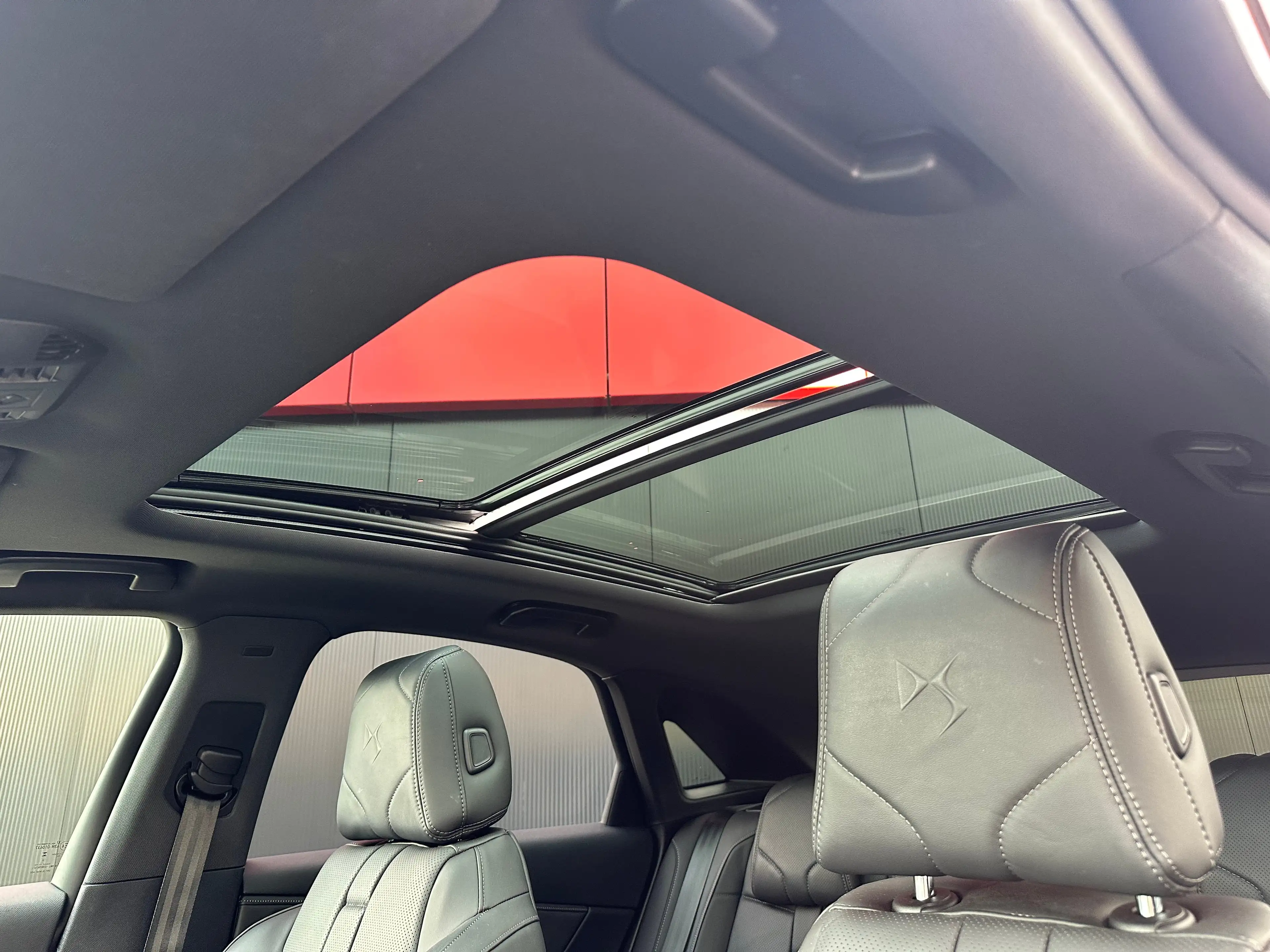 DS Automobiles DS 7 1.6 PHEV 300 4x4 Etoile | Achterbank in delen neer — photo 4