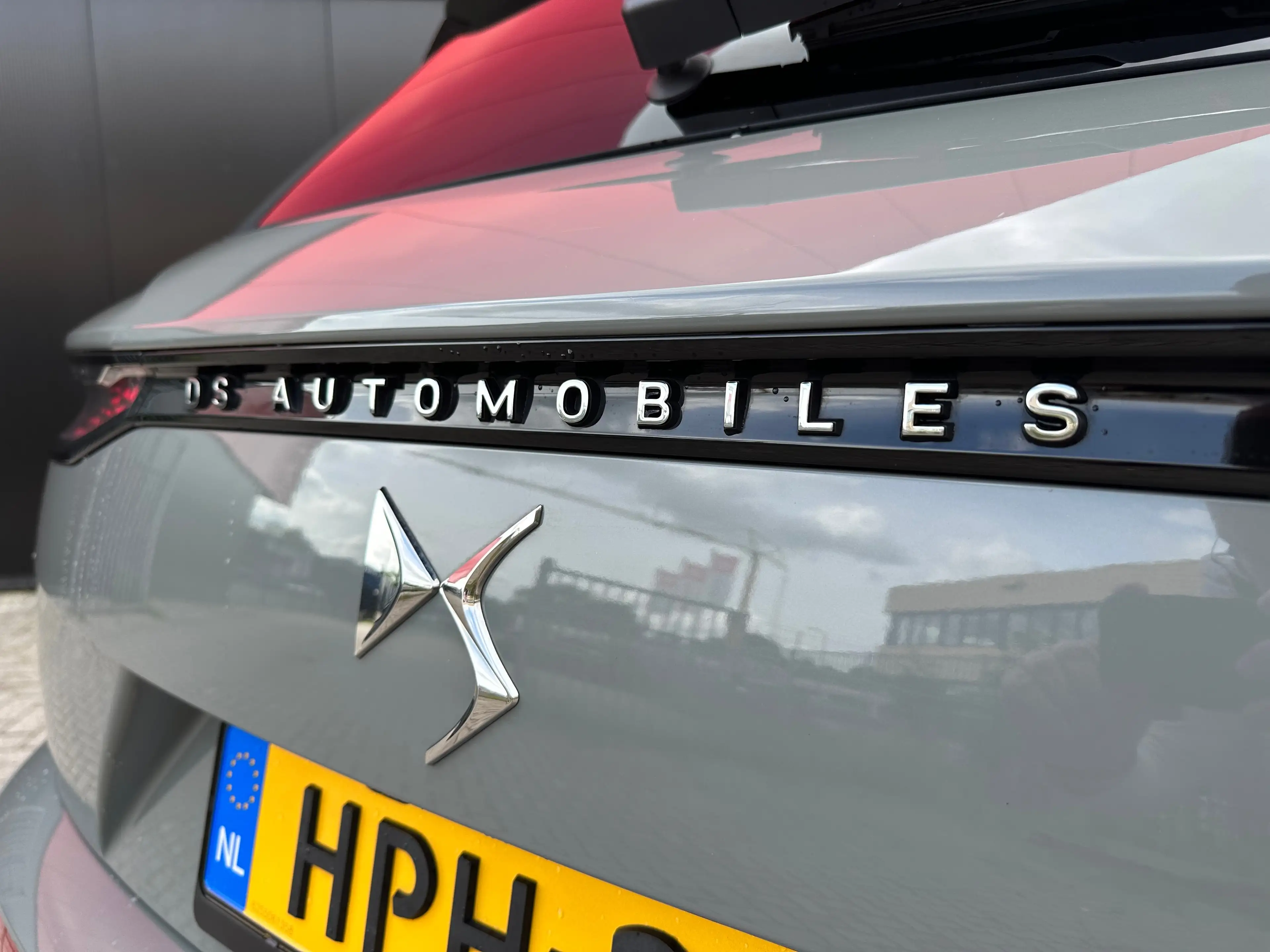 DS Automobiles DS 7 1.6 PHEV 300 4x4 Etoile | Achterbank in delen neer — photo 18