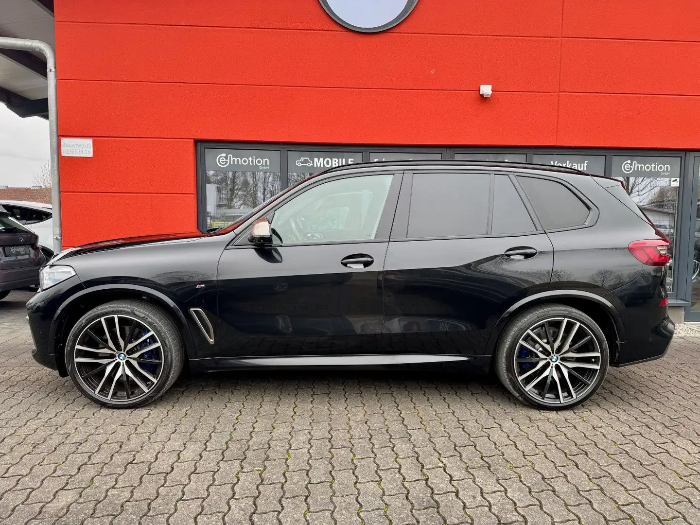 BMW X5 M d*Standhzg*DrivAProf*PanoSD*NightVision* Schwarz - 2