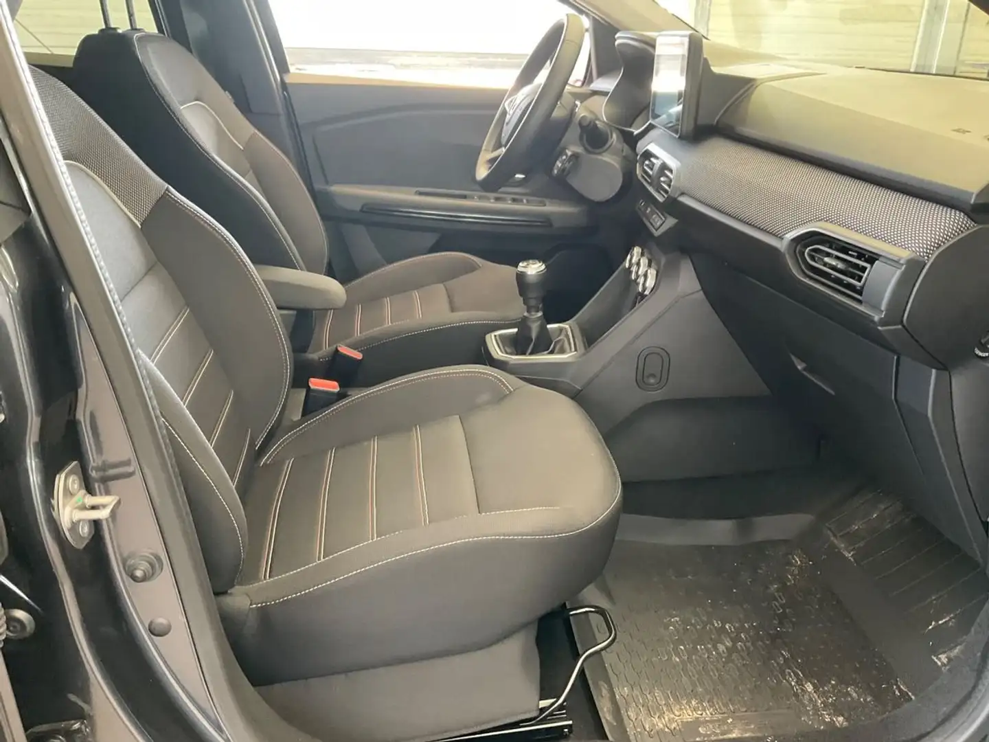 Dacia Jogger 1.0 TCe Extreme+ Grau - 1