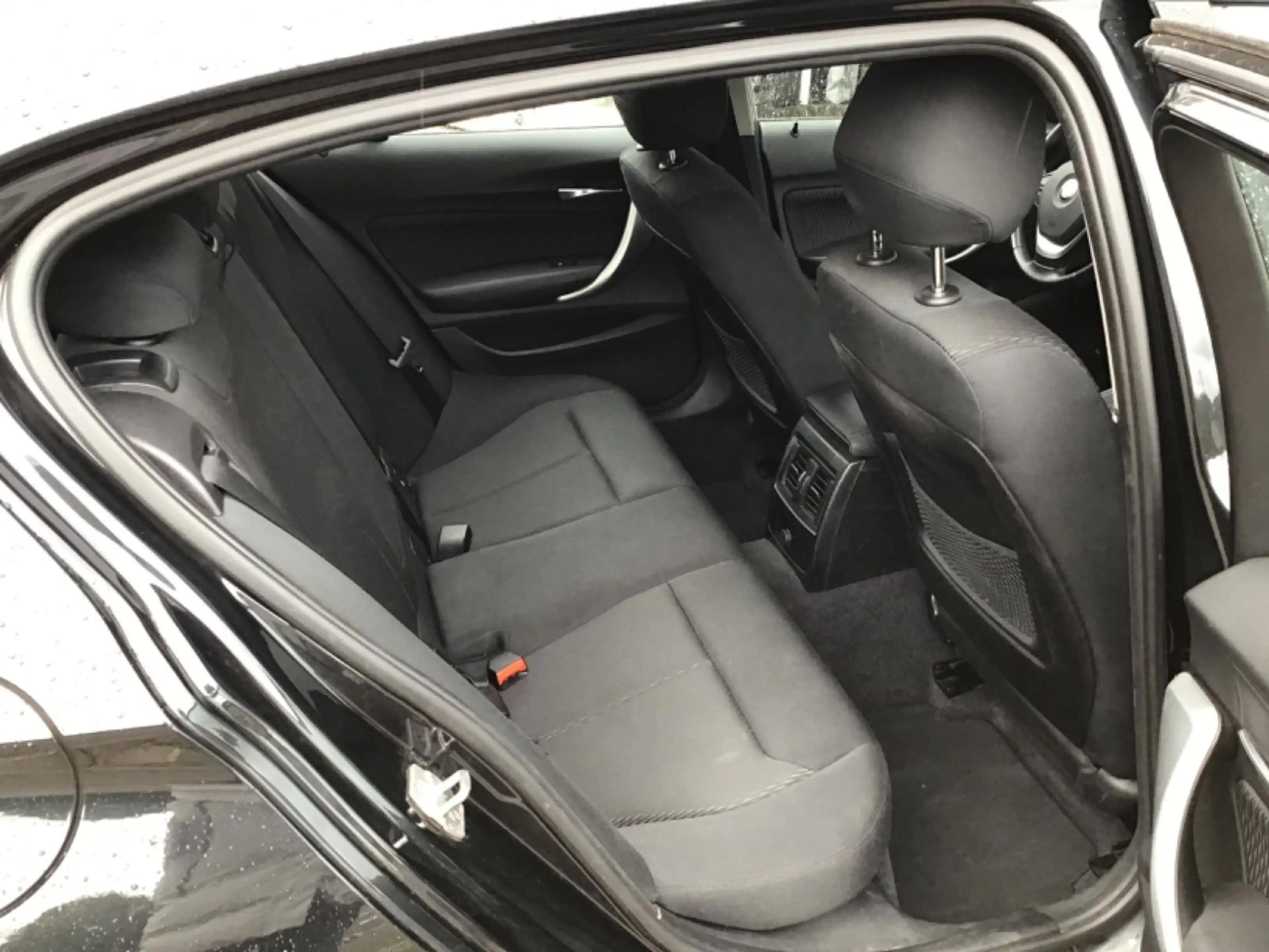 BMW 118 Lim. Aut.~Advantage~Navi~Bluetooth~Bi-Xenon — photo 12