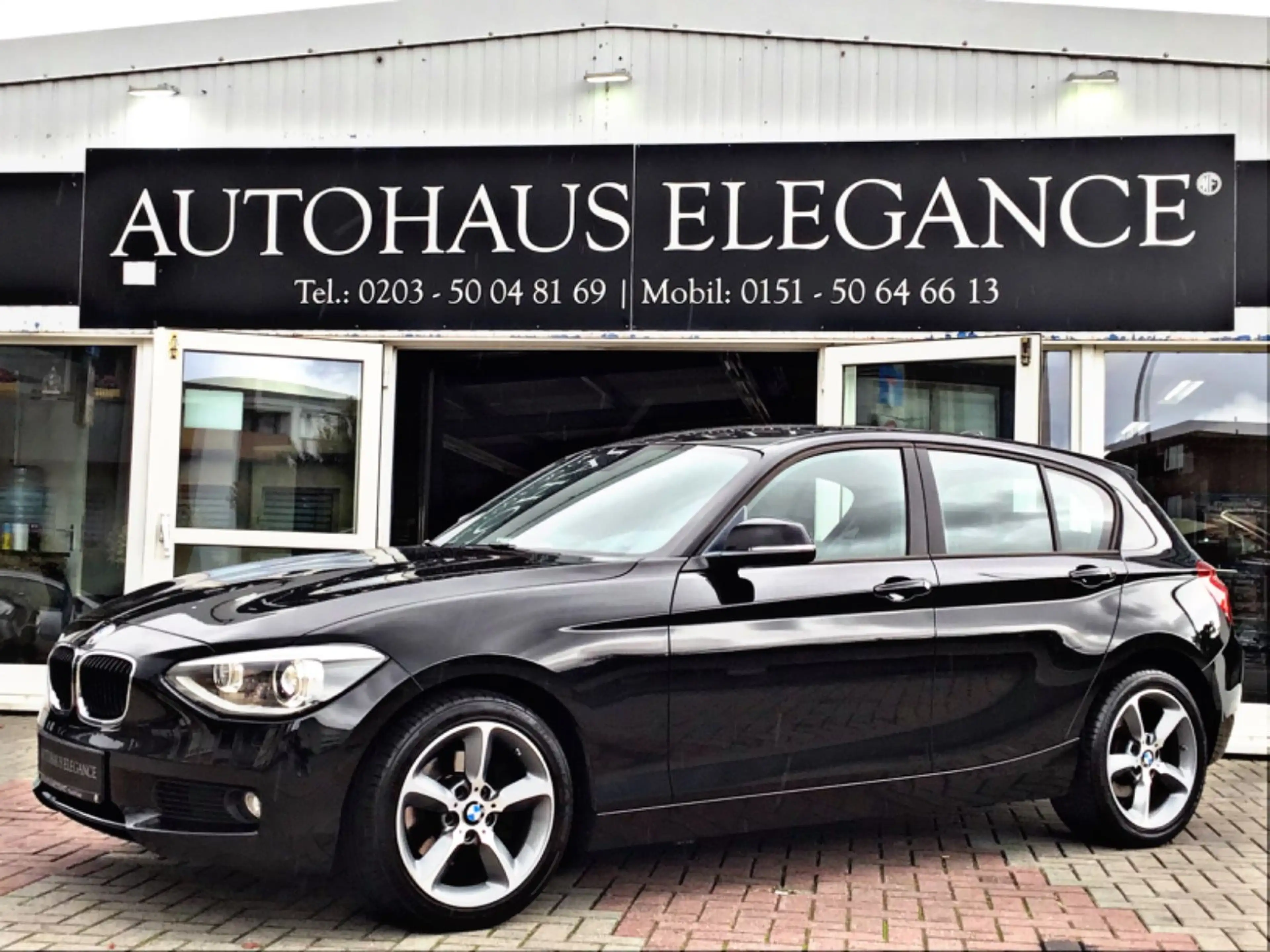 BMW 118 Lim. Aut.~Advantage~Navi~Bluetooth~Bi-Xenon — photo 2