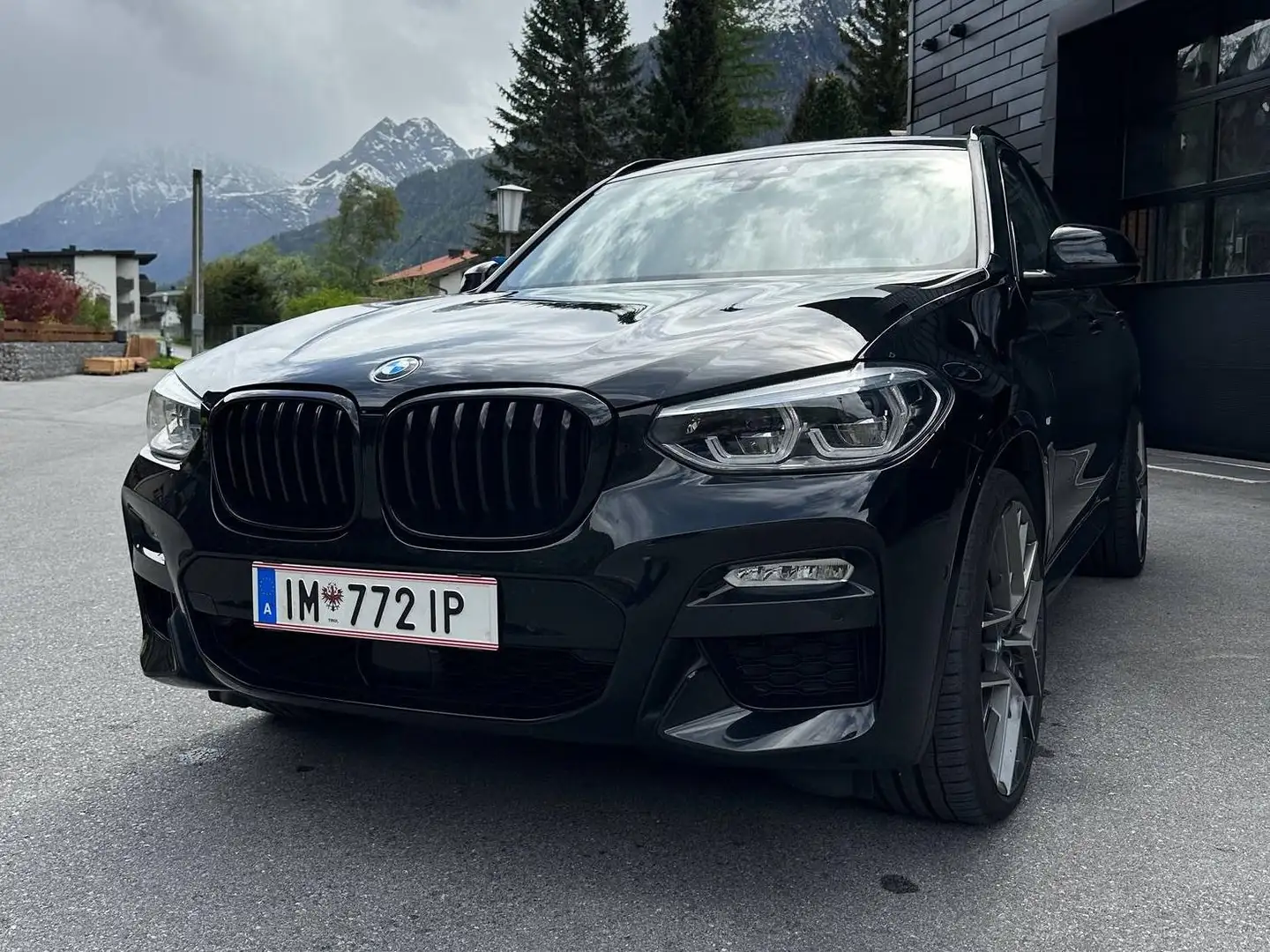 BMW X3 X3 xDrive30i Aut. Schwarz - 2