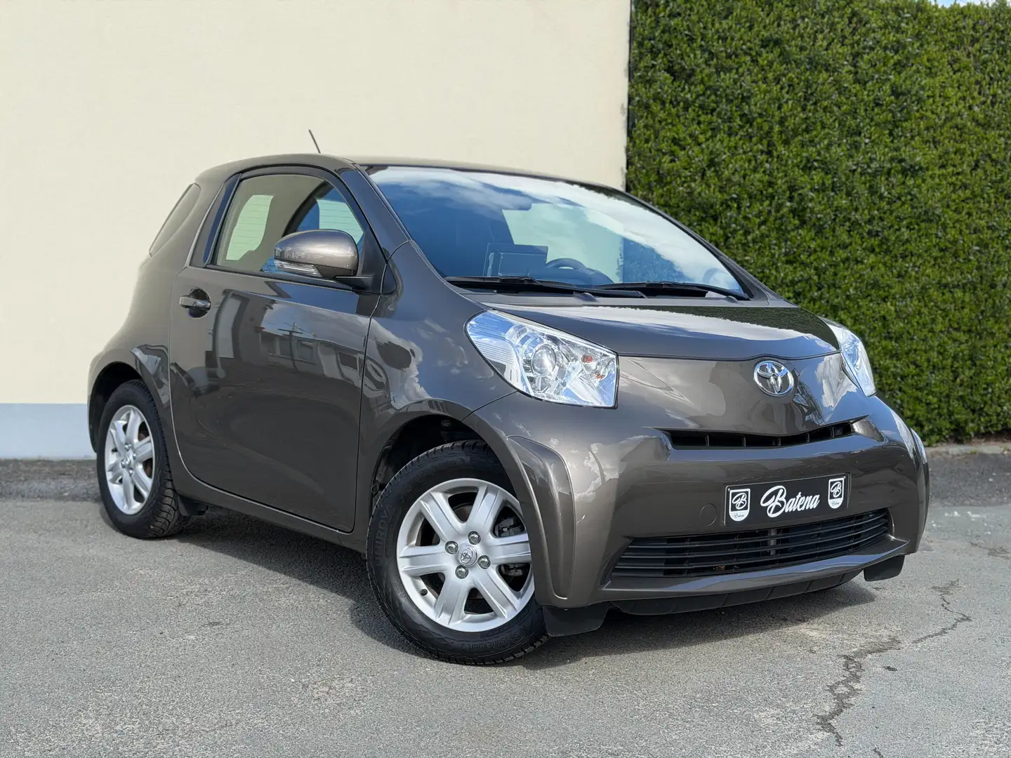 Toyota iQ Automaat Nieuwe banden Airco 4 zitplaatsen Braun - 1