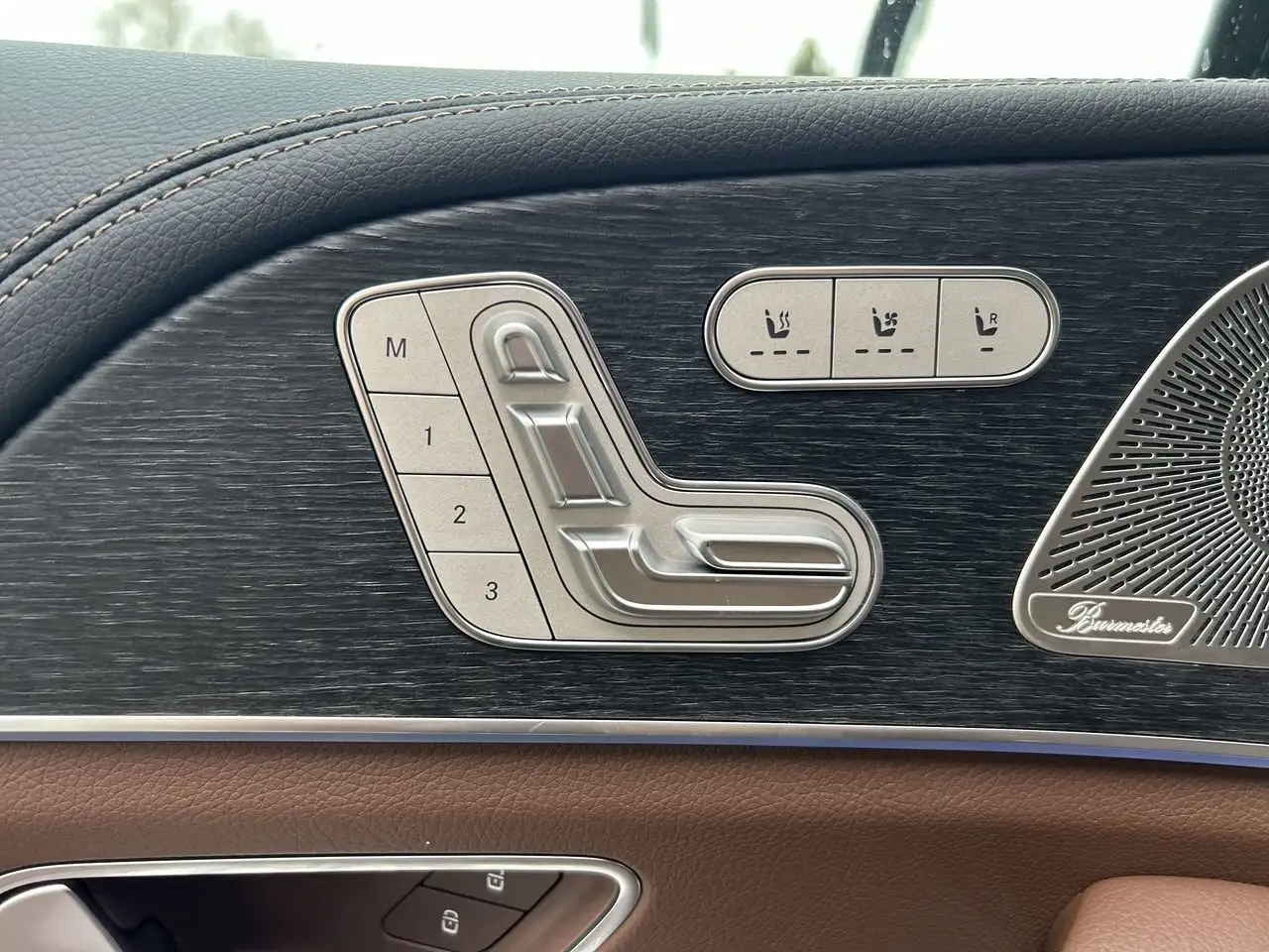 Mercedes-Benz GLE снимка Mercedes-Benz GLE