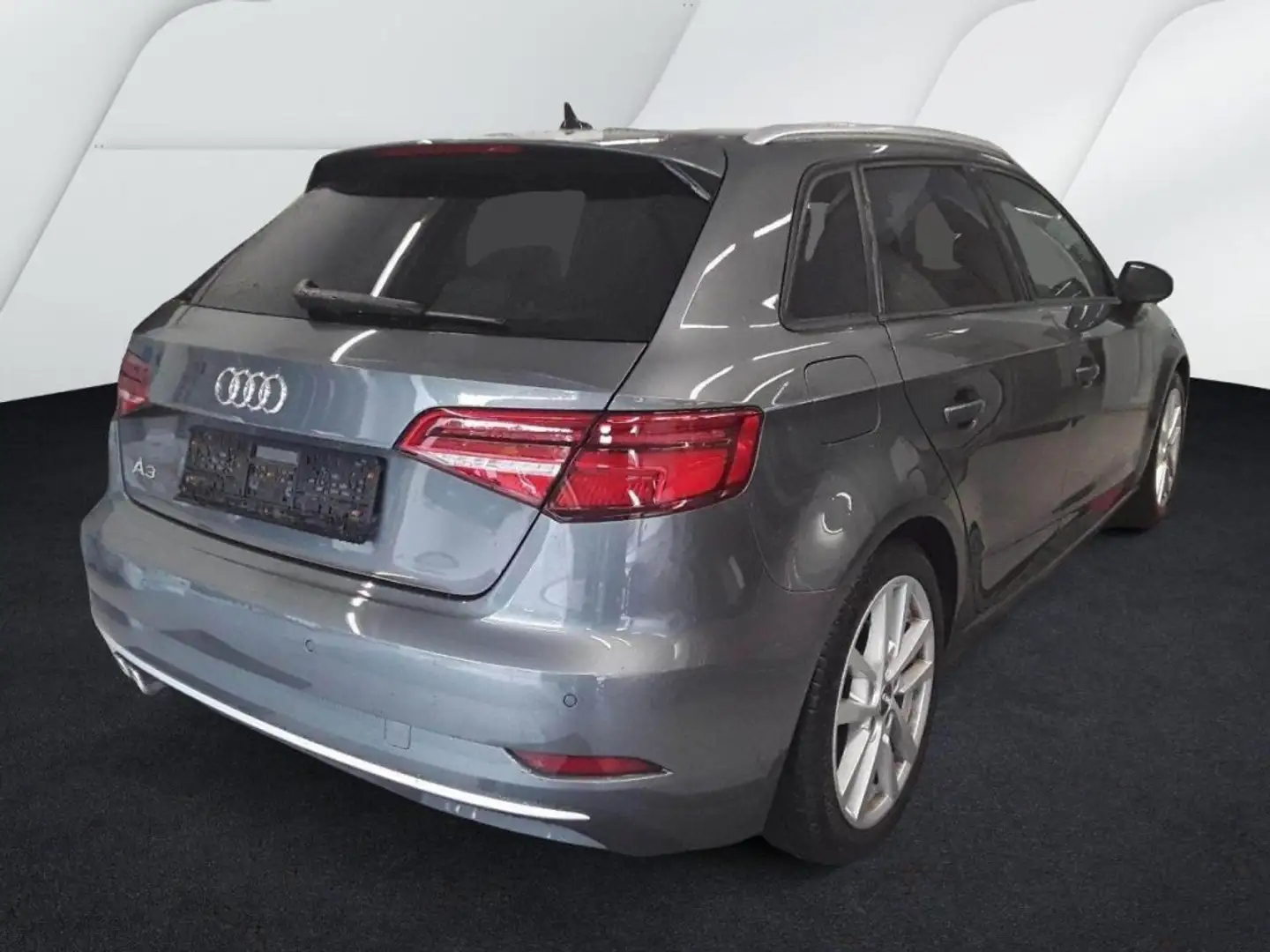 Audi A3 SPB 35 TFSI COD S tronic Sport Grigio - 2