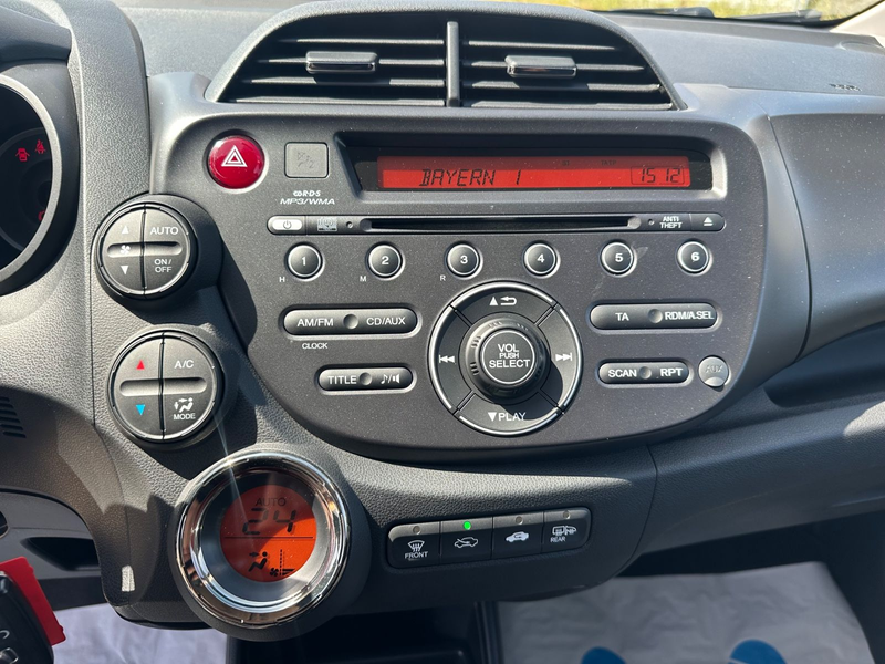 Honda Jazz 1.4 Comfort Plus — photo 15