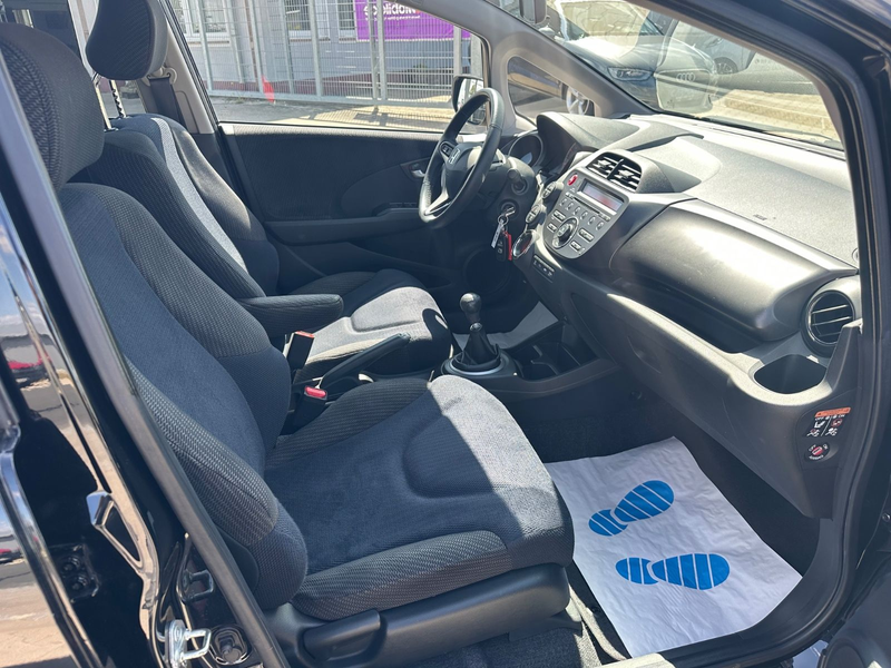 Honda Jazz 1.4 Comfort Plus — photo 10