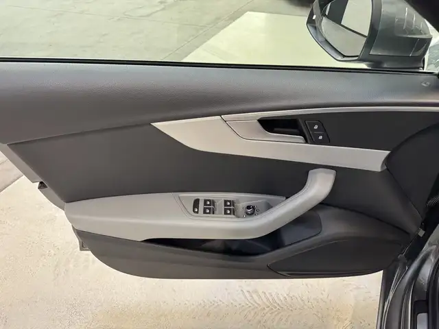 Audi A4 Avant view 19