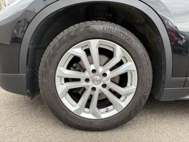 BMW X1 view 8