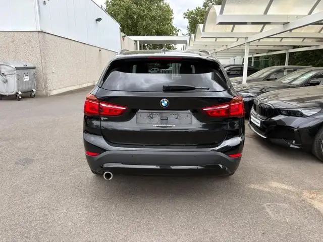 BMW X1 view 4