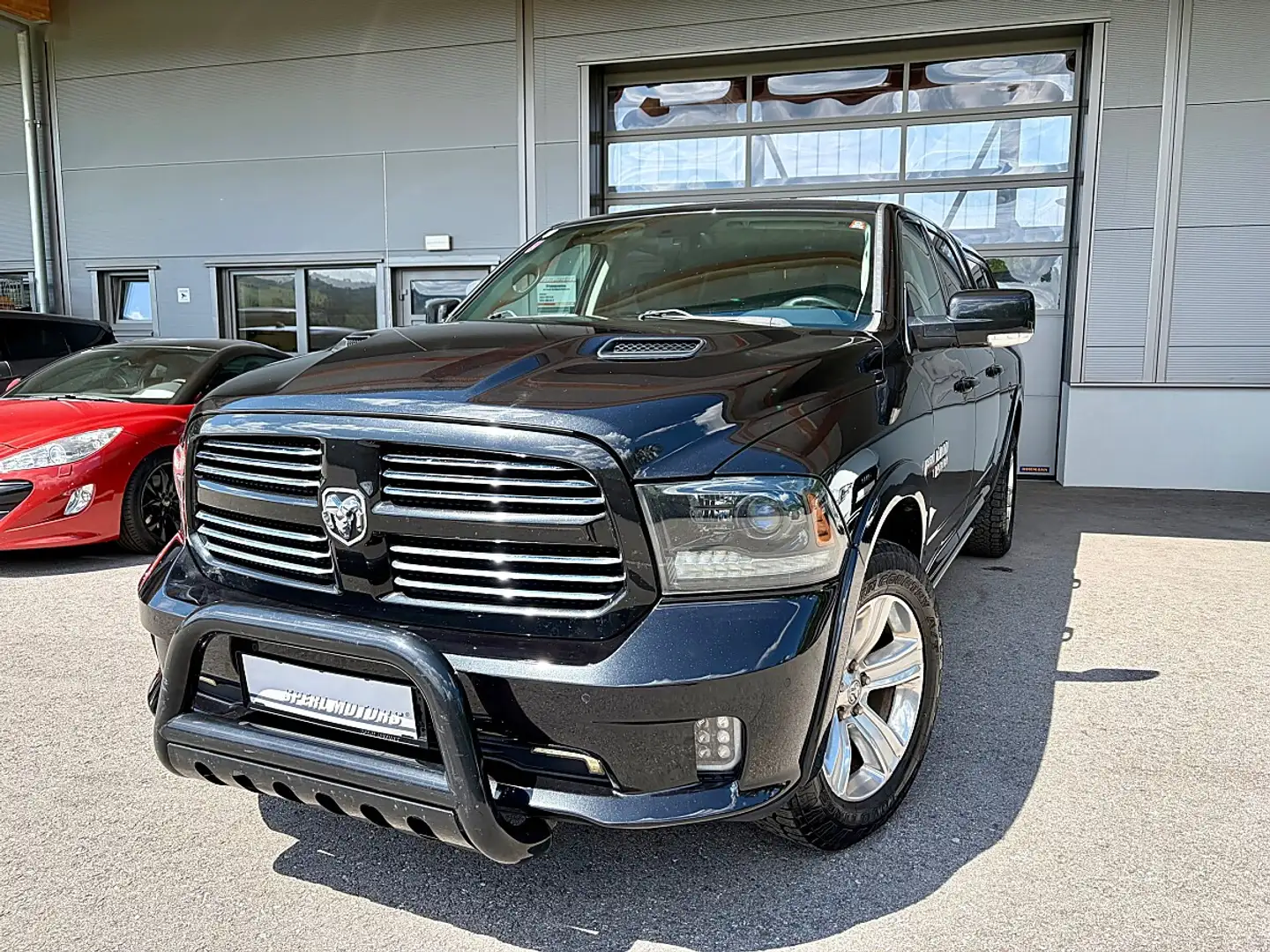 Dodge RAM Ram 1500 Laramie Crew Cab Long Schwarz - 1