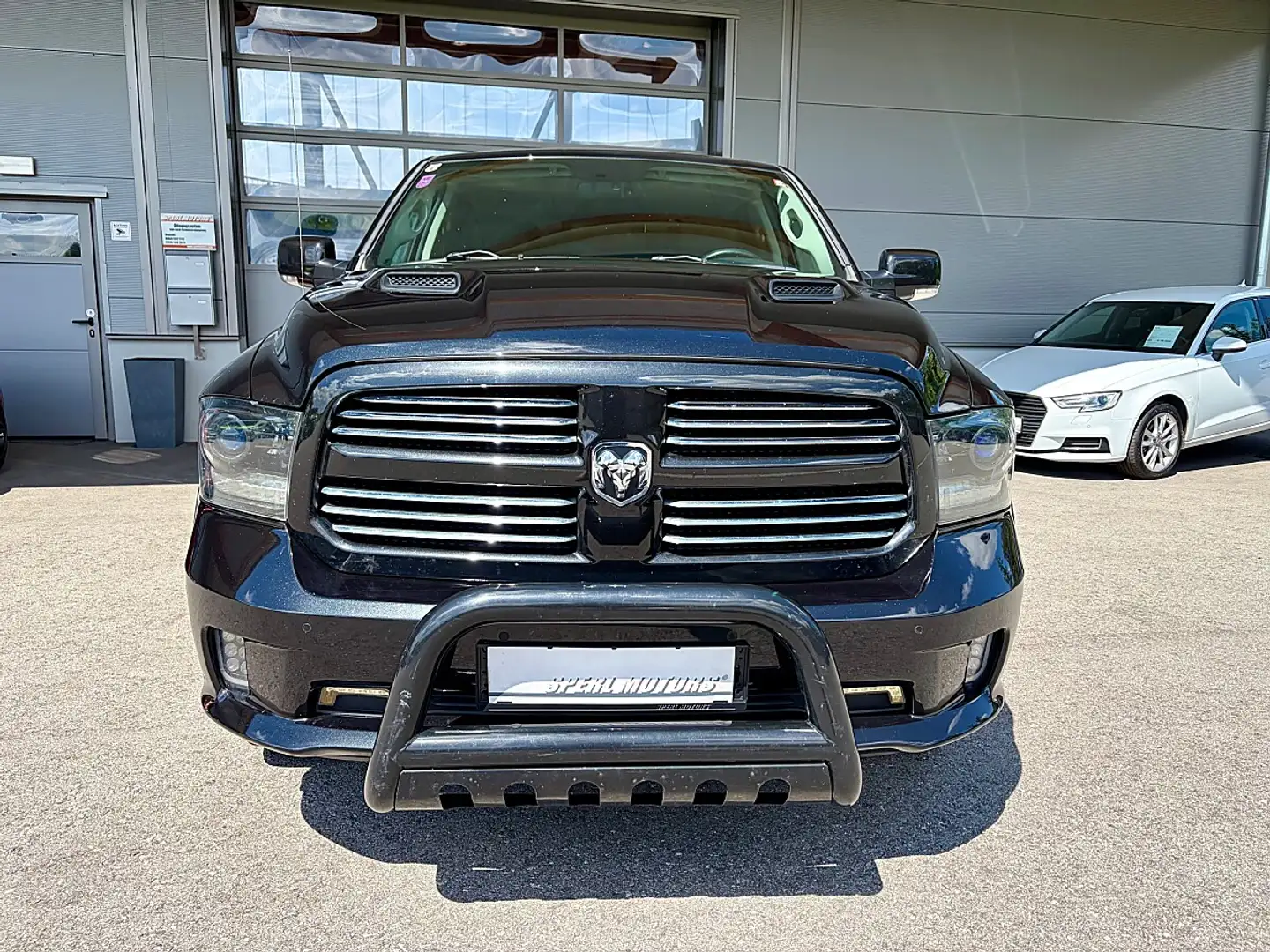 Dodge RAM Ram 1500 Laramie Crew Cab Long Schwarz - 2