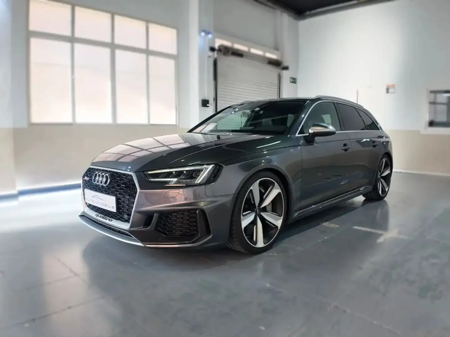 Audi RS4 Avant 2.9 TFSI quattro tiptronic Gris - 2