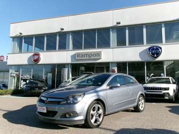 Astra 3p 1.6 Cosmo 115cv