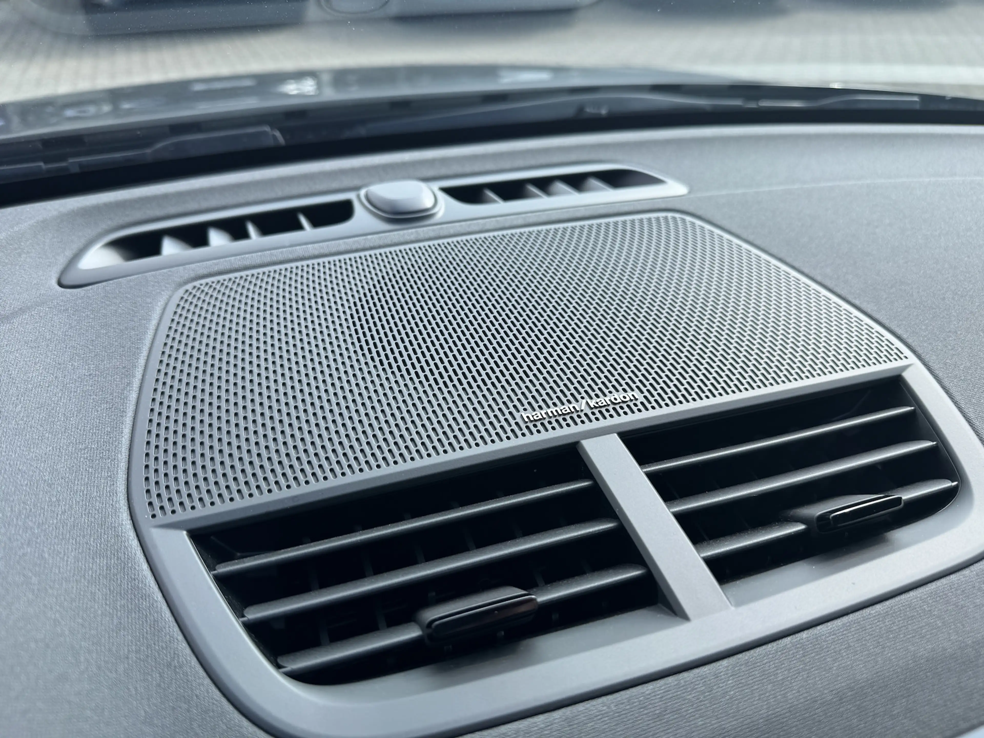 Polestar 2 Long Range Single*NAVI*LED*AHK*KAMERA*PDC*SH* — photo 25