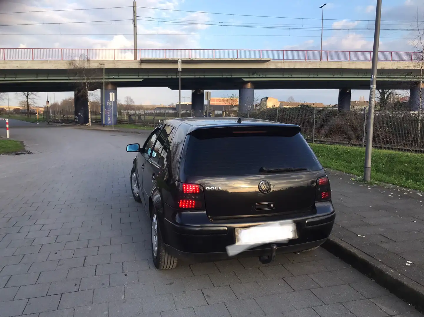 Volkswagen Golf Variant 1.9 TDI Schwarz - 2