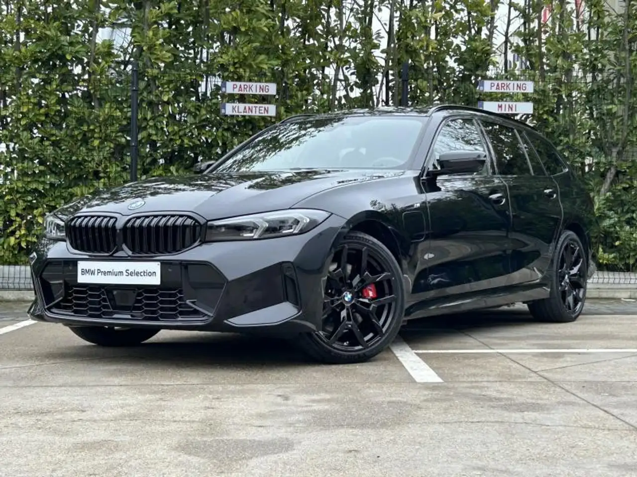 BMW 330