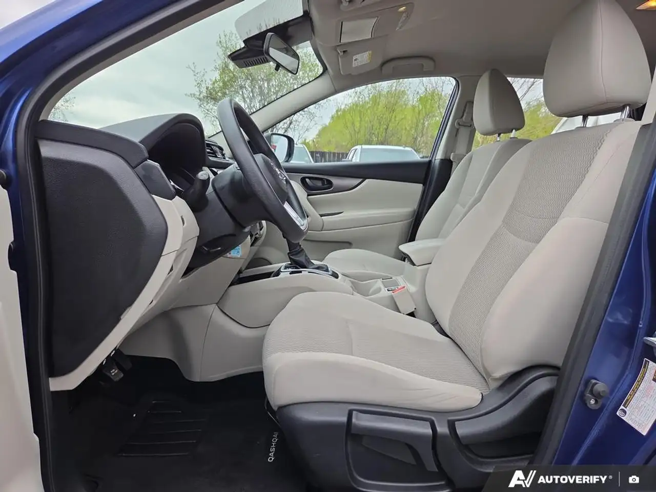 Nissan Qashqai снимка Nissan Qashqai