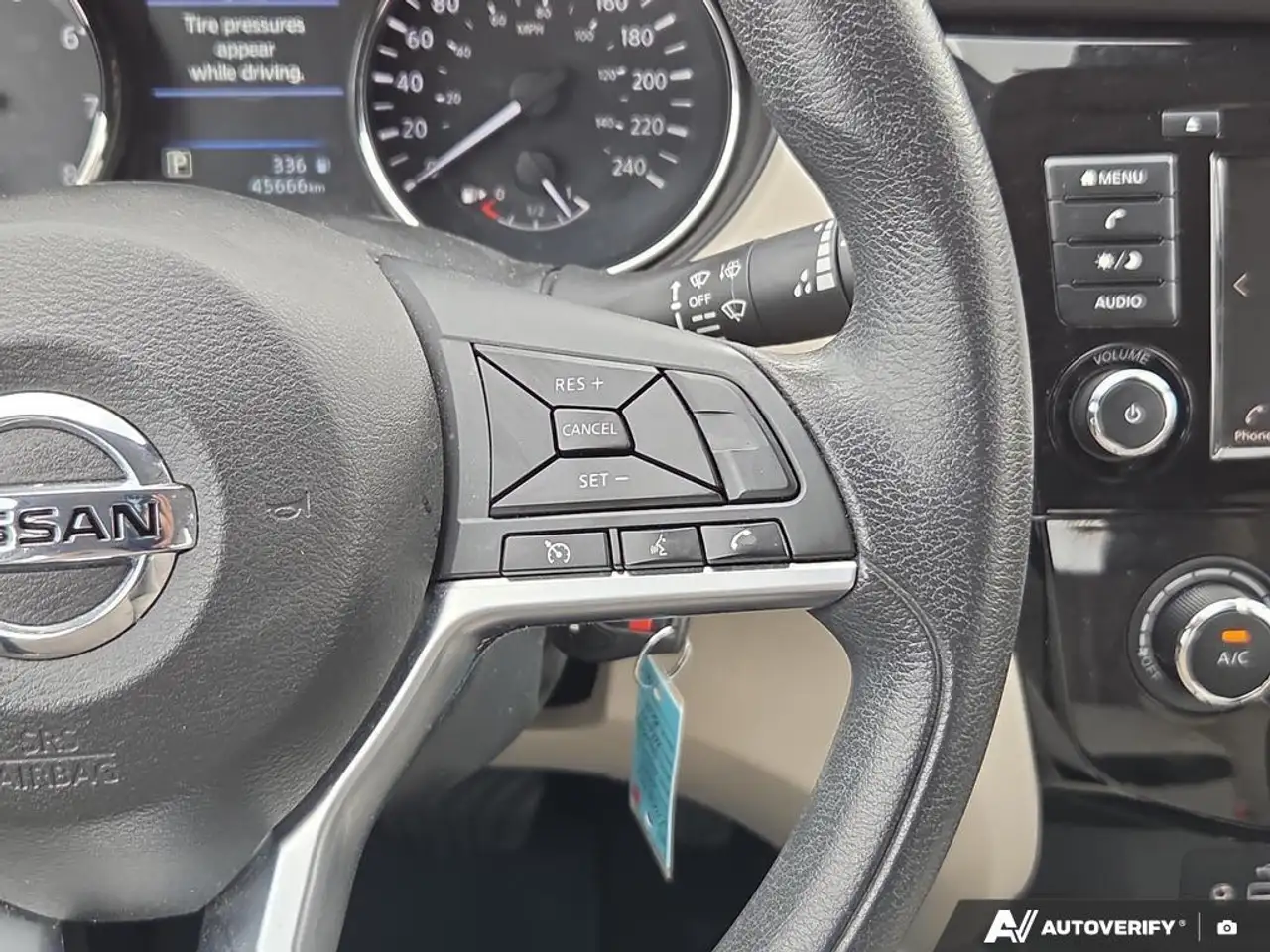 Nissan Qashqai снимка Nissan Qashqai