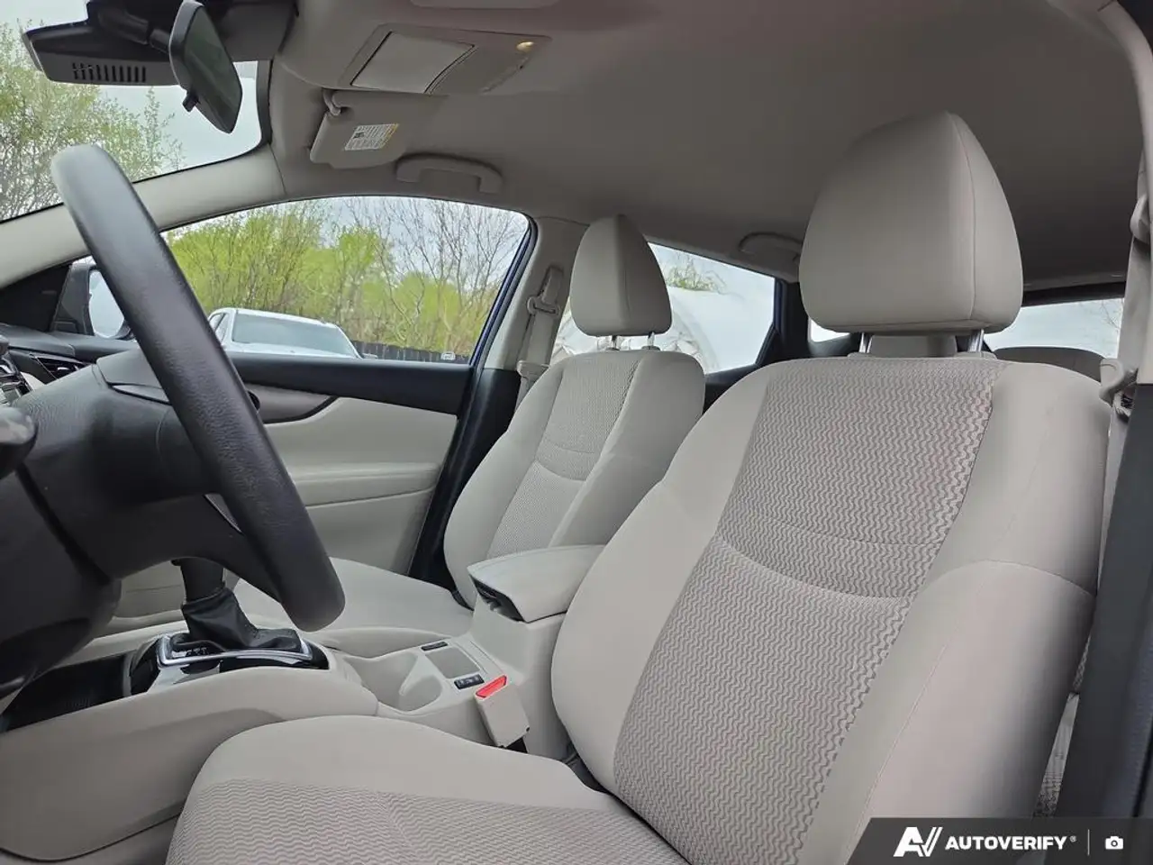 Nissan Qashqai снимка Nissan Qashqai