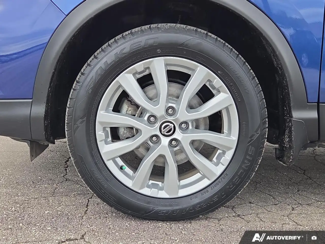 Nissan Qashqai снимка Nissan Qashqai