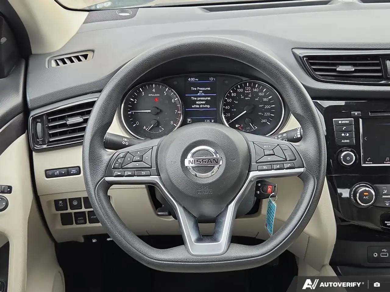 Nissan Qashqai снимка Nissan Qashqai