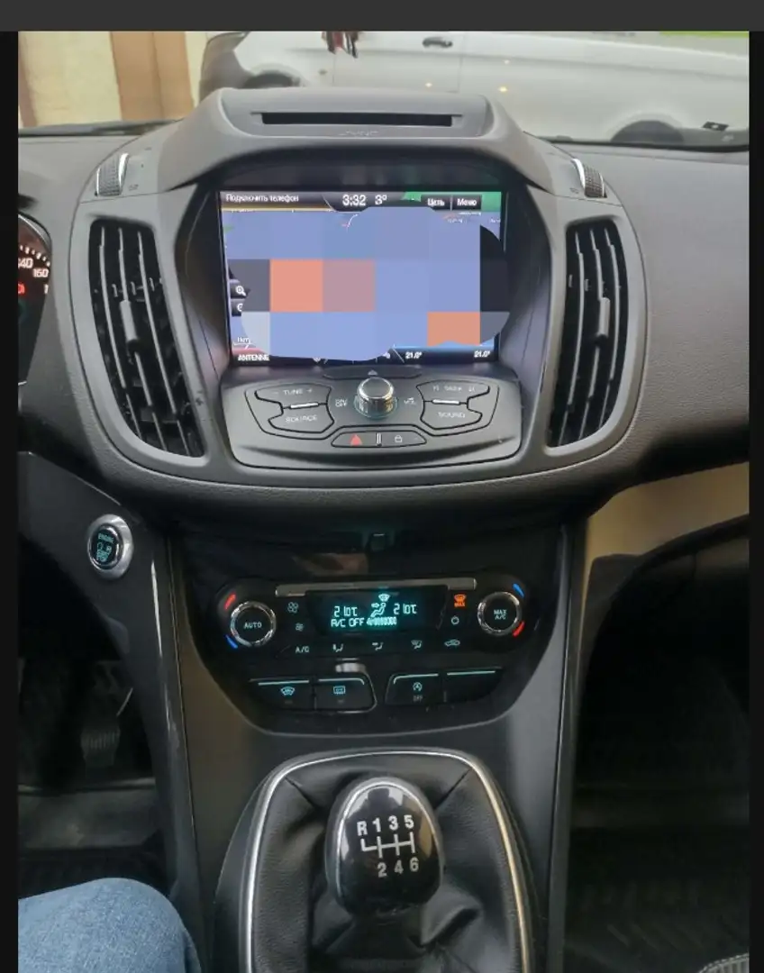 Ford Kuga 2.0 TDCi  Titanium Schwarz - 1