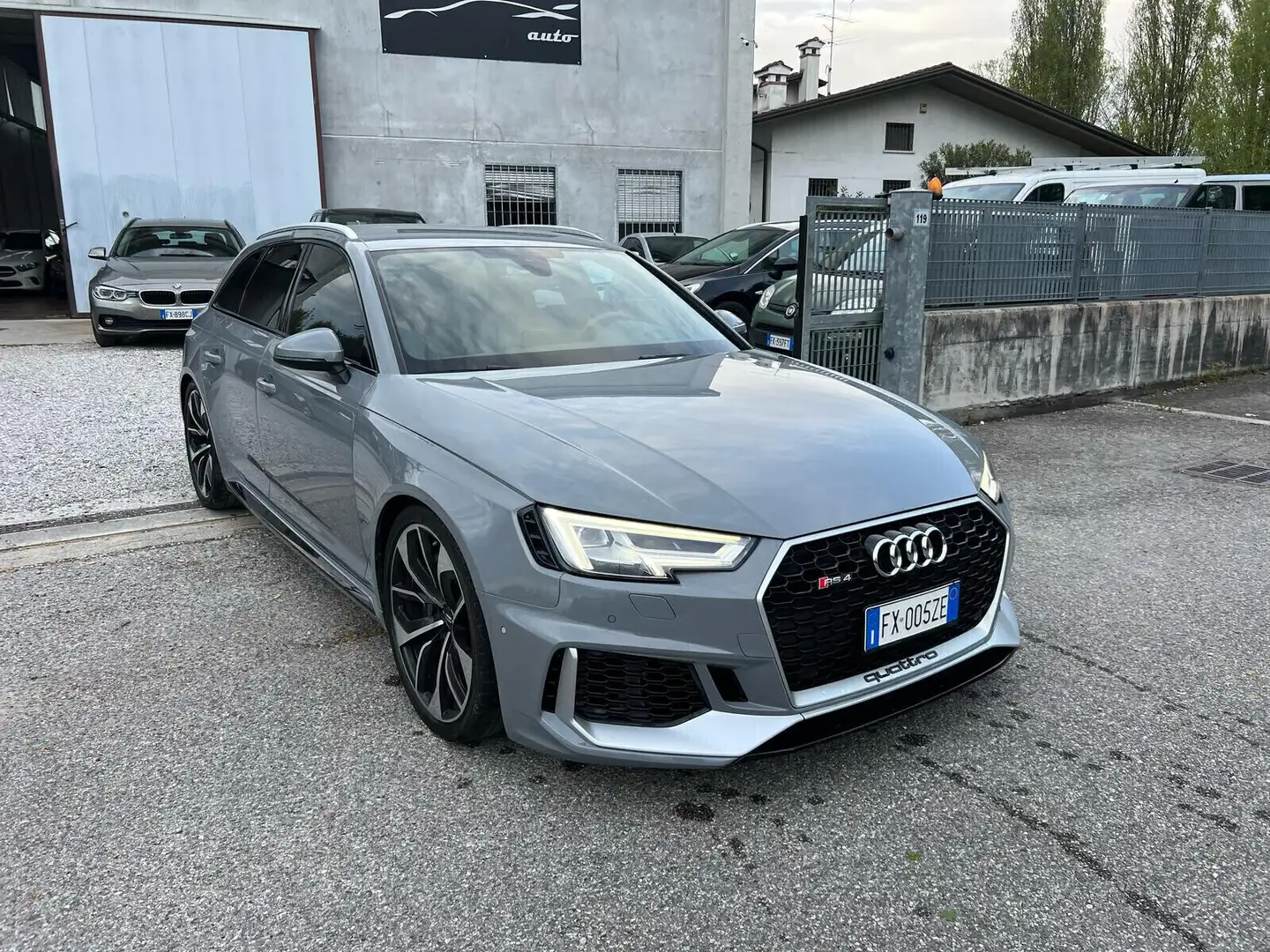 Audi A4 RS 4 Avant Gris - 1