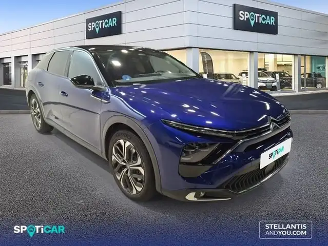 Citroen C5 X view 3