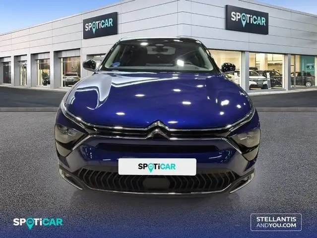Citroen C5 X view 2