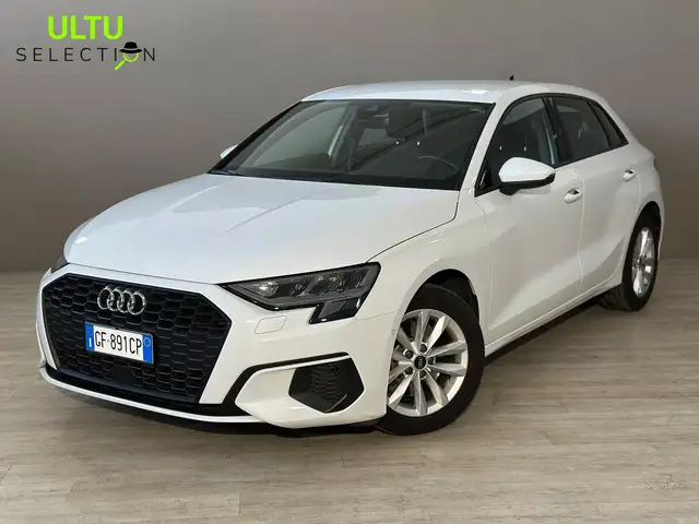 Audi A3 Sportback 35 TFSI MHEV Business S-Tronic