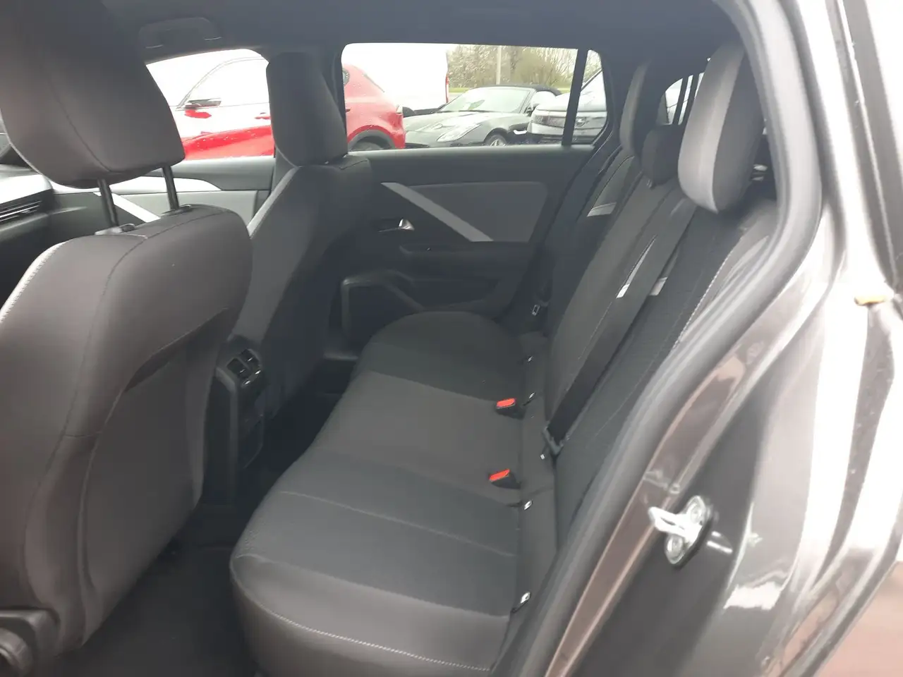 Opel Astra L Sports Tourer 1.2 Turbo Edition LED AHK Kamera 28
