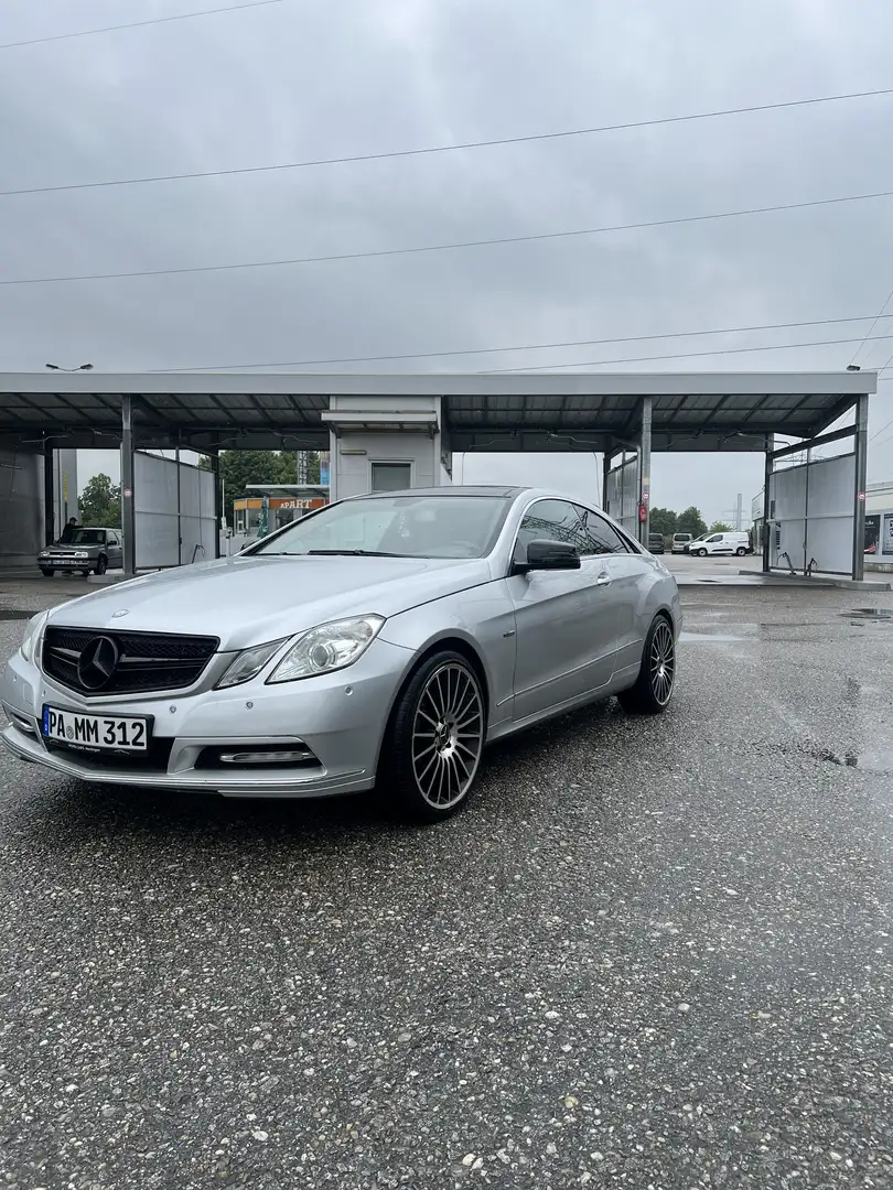 Mercedes-Benz E 250 CGI Coupe BlueEFFICIENCY Automatik Elegance - 2