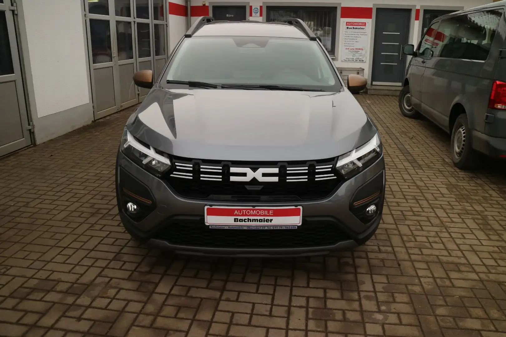 Dacia Jogger Extreme 1,0i-NAVI-KAMERA-SHZ-Garantie Grau - 2