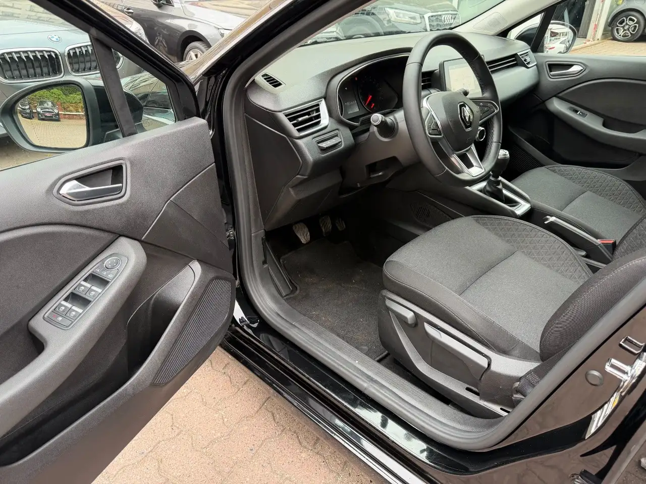 Renault Clio V TCe90 Zen*KLIMAAUTOMATIK*LED*SHZ*NAVI*PDC, миниатюра 4