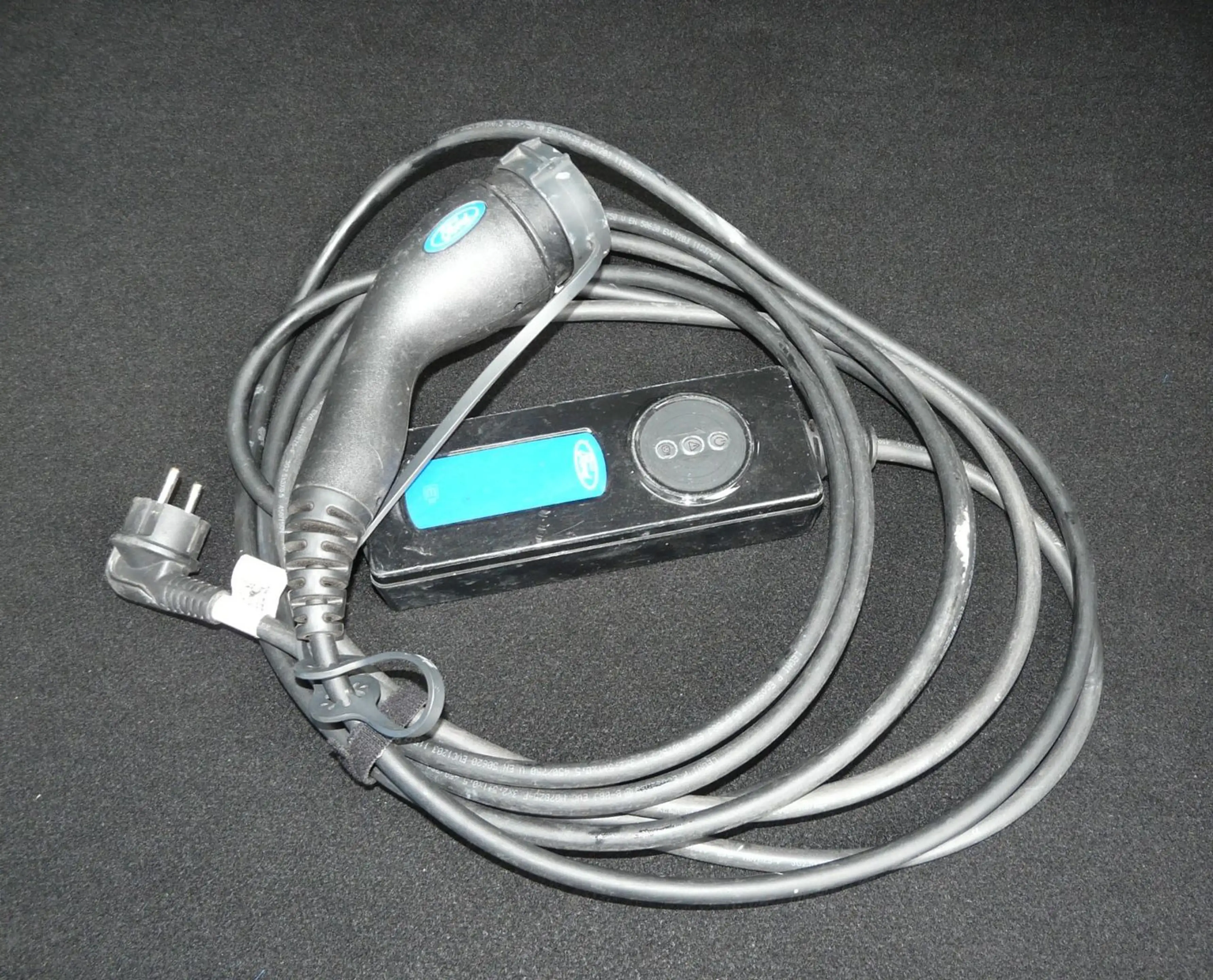Ford Kuga PHEV Cool & Connect *AHK schwenkbar* — photo 15