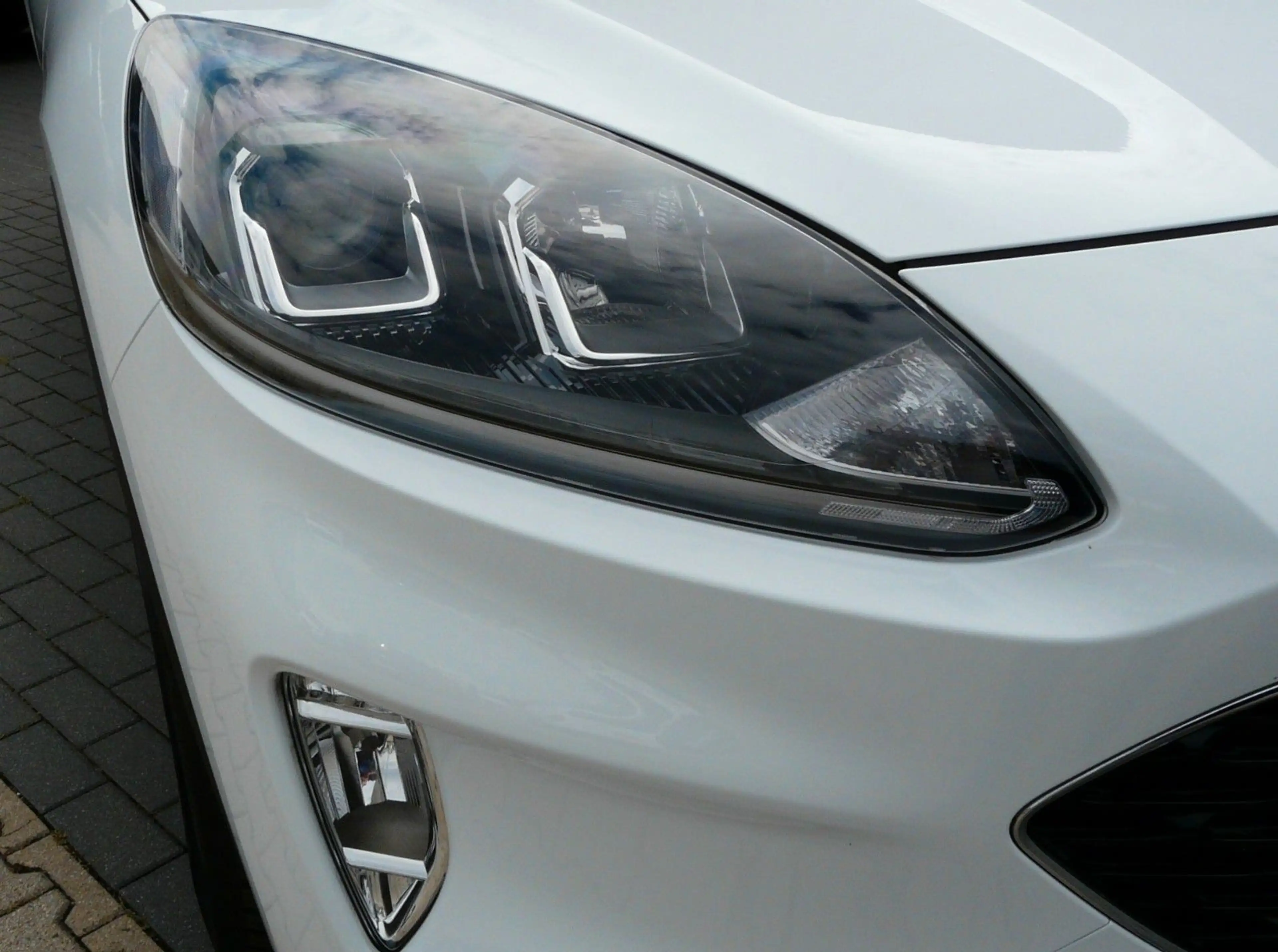 Ford Kuga PHEV Cool & Connect *AHK schwenkbar* — photo 9