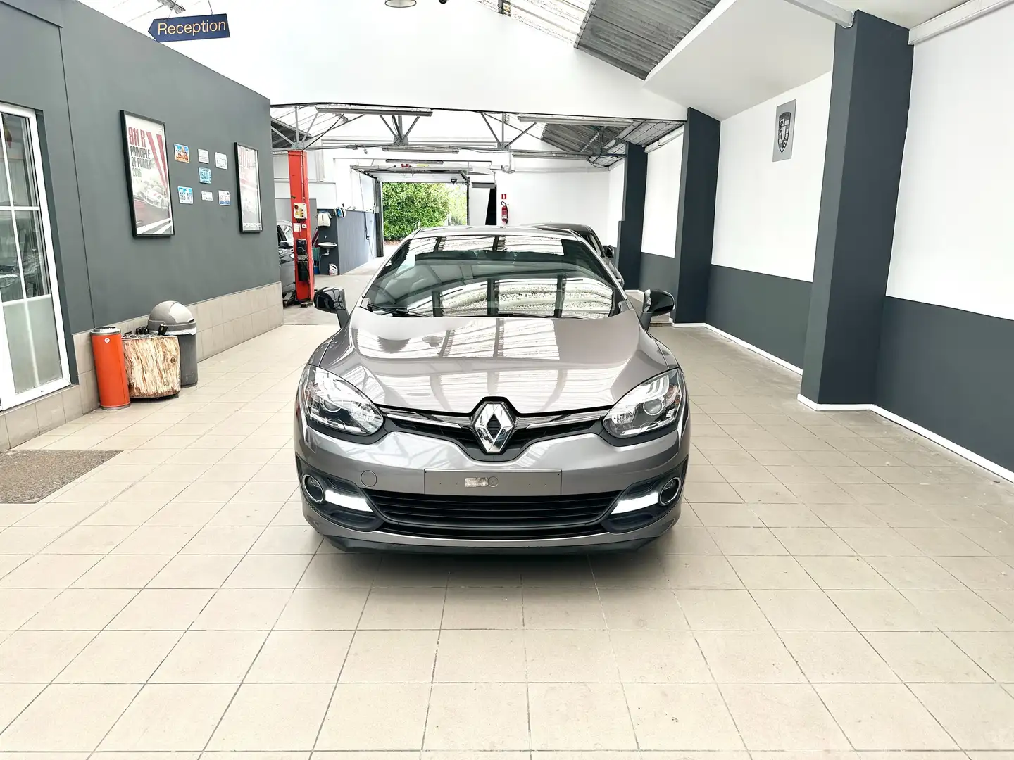 Renault Megane CC 1.2 TCe Cabrio "91.000Km" Carnet F. Lift Euro5b Grau - 1