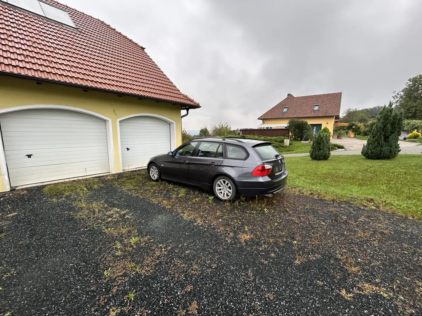 BMW 318 318d Touring Österreich-Paket - 2