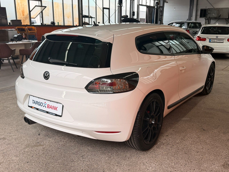 Volkswagen Scirocco 2.0 TSI 155 kW Sport-Paket 18" OZ — photo 5